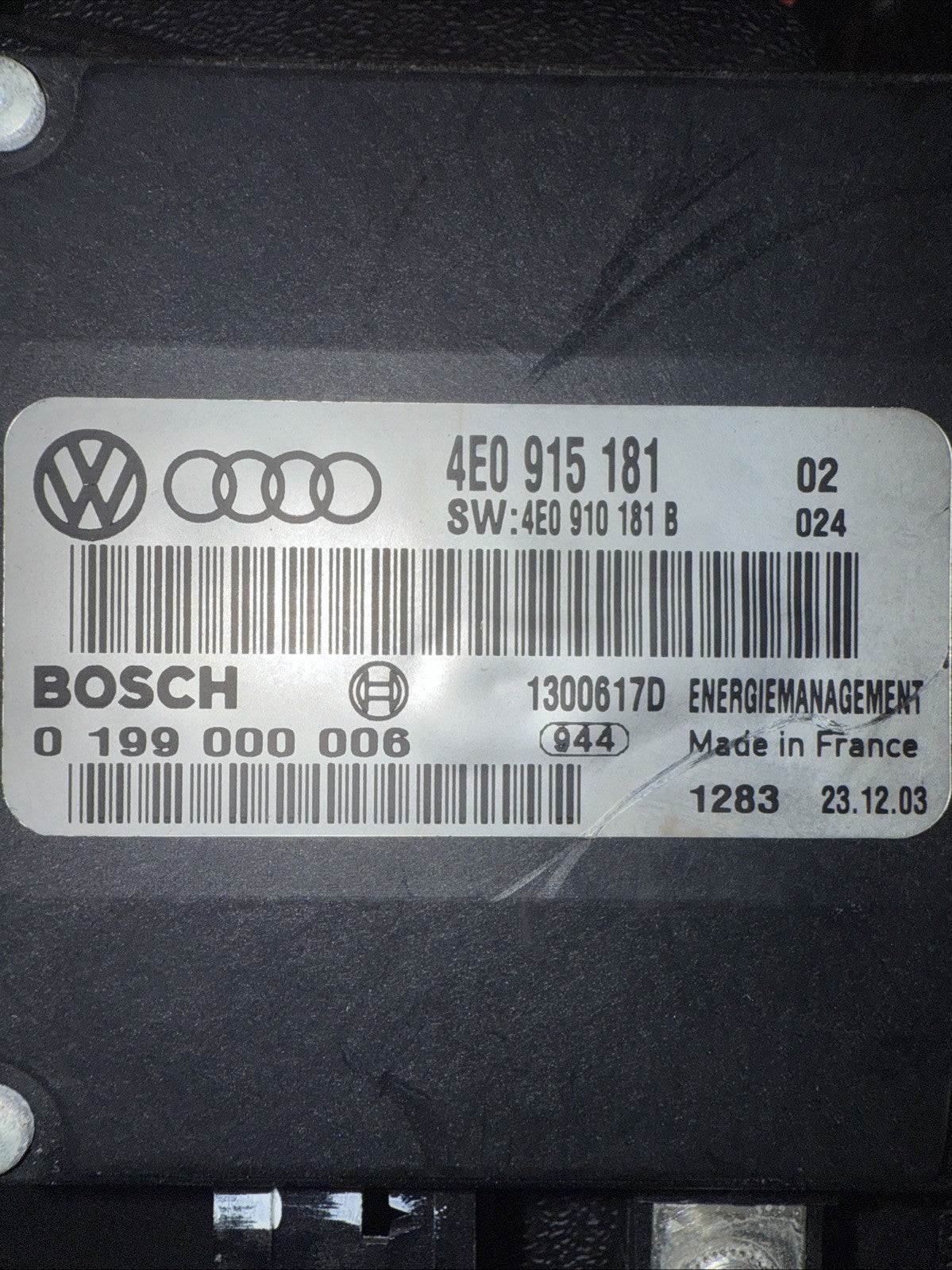 2004-2010 Audi A8 A8L S8 D3 4E0 Battery Control Module 4E0915181 Bosch OEM