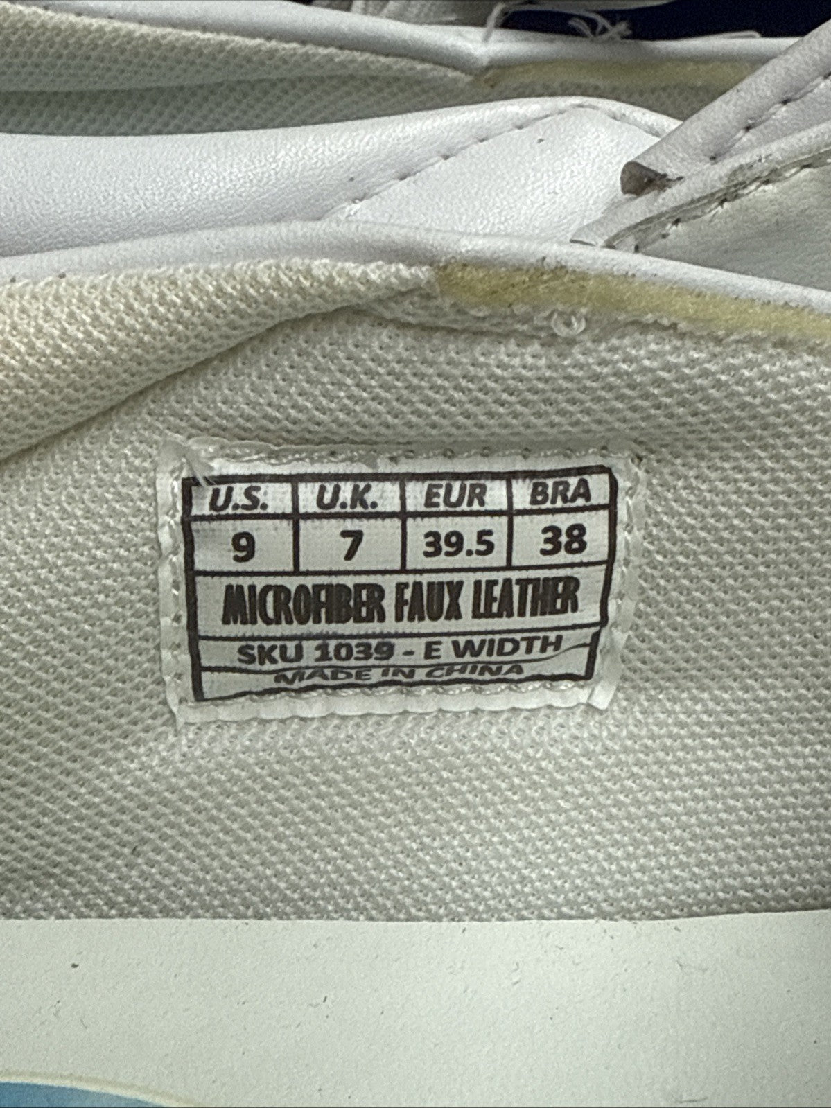 24 HOUR COMFORT Susan Women's 9 Wide Width Criss-Cross Strap Leather Shoes Nurse