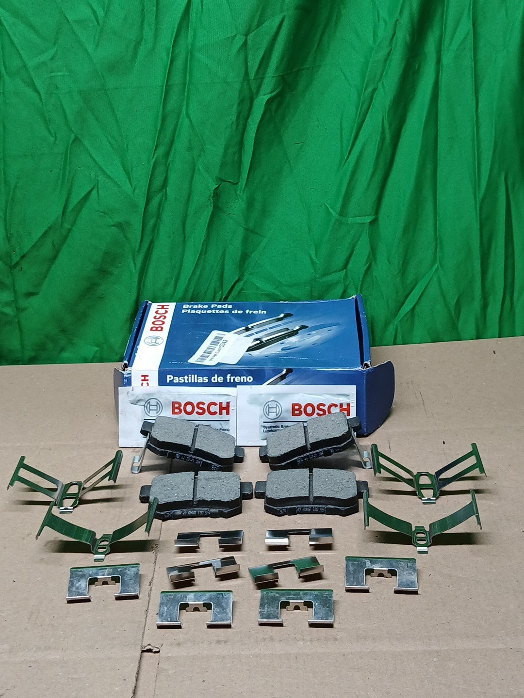 Rear Disc Brake Pad Set w/Hardware Bosch BE537H for Honda Civic 2006-2015