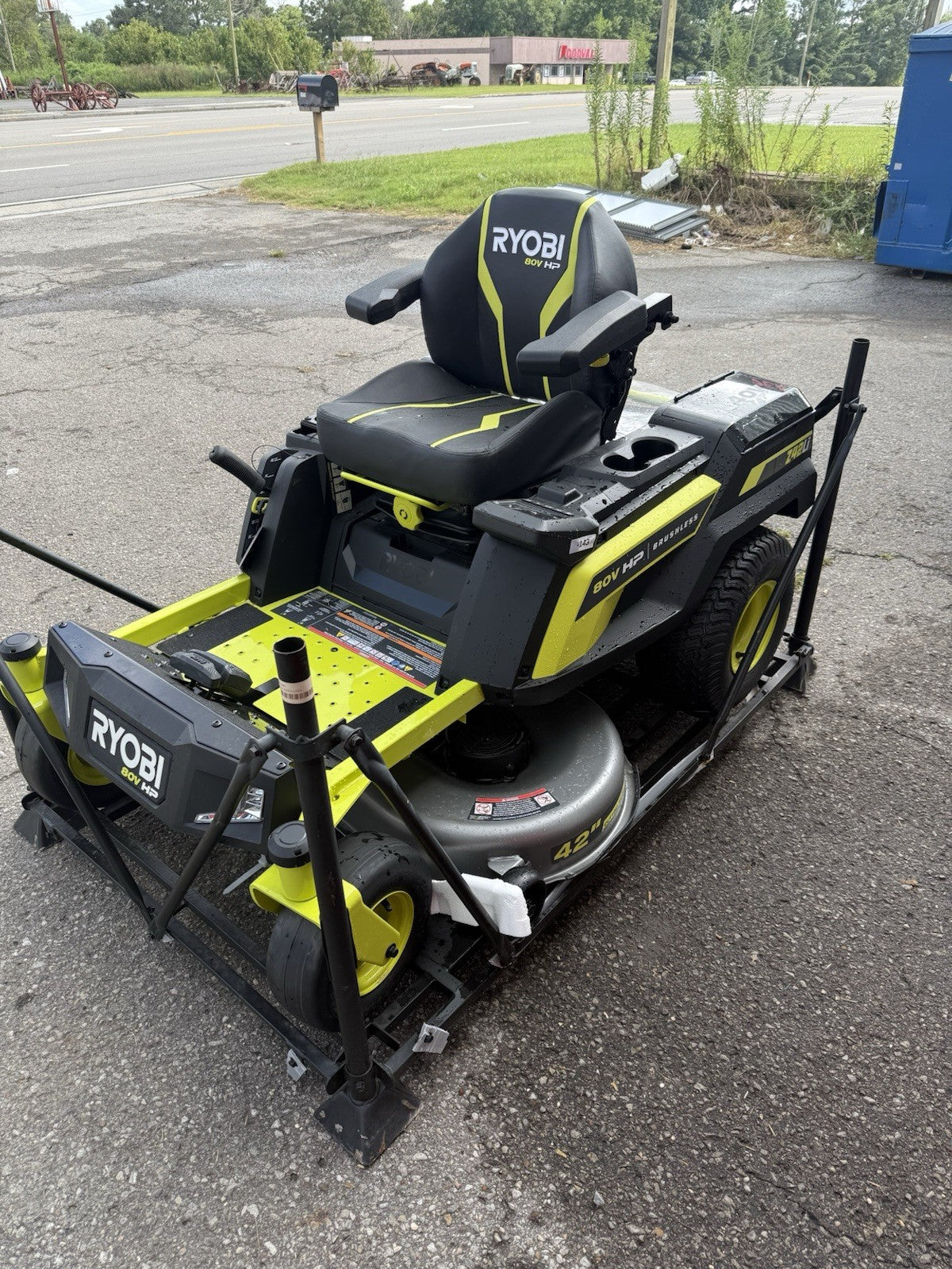RYOBI Z42Li 80V HP 42" Key Switch, PTO, USB, Clear Bagger Chute. key included.