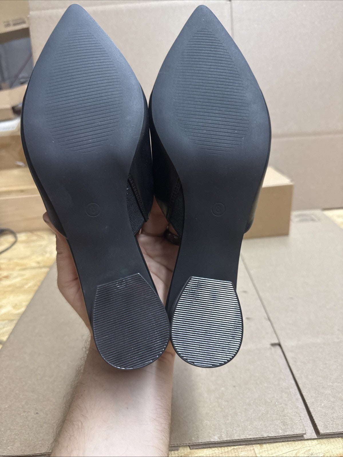 Women’s 8 pointed toe V cut mules chunky black heels slip on clogs office slide