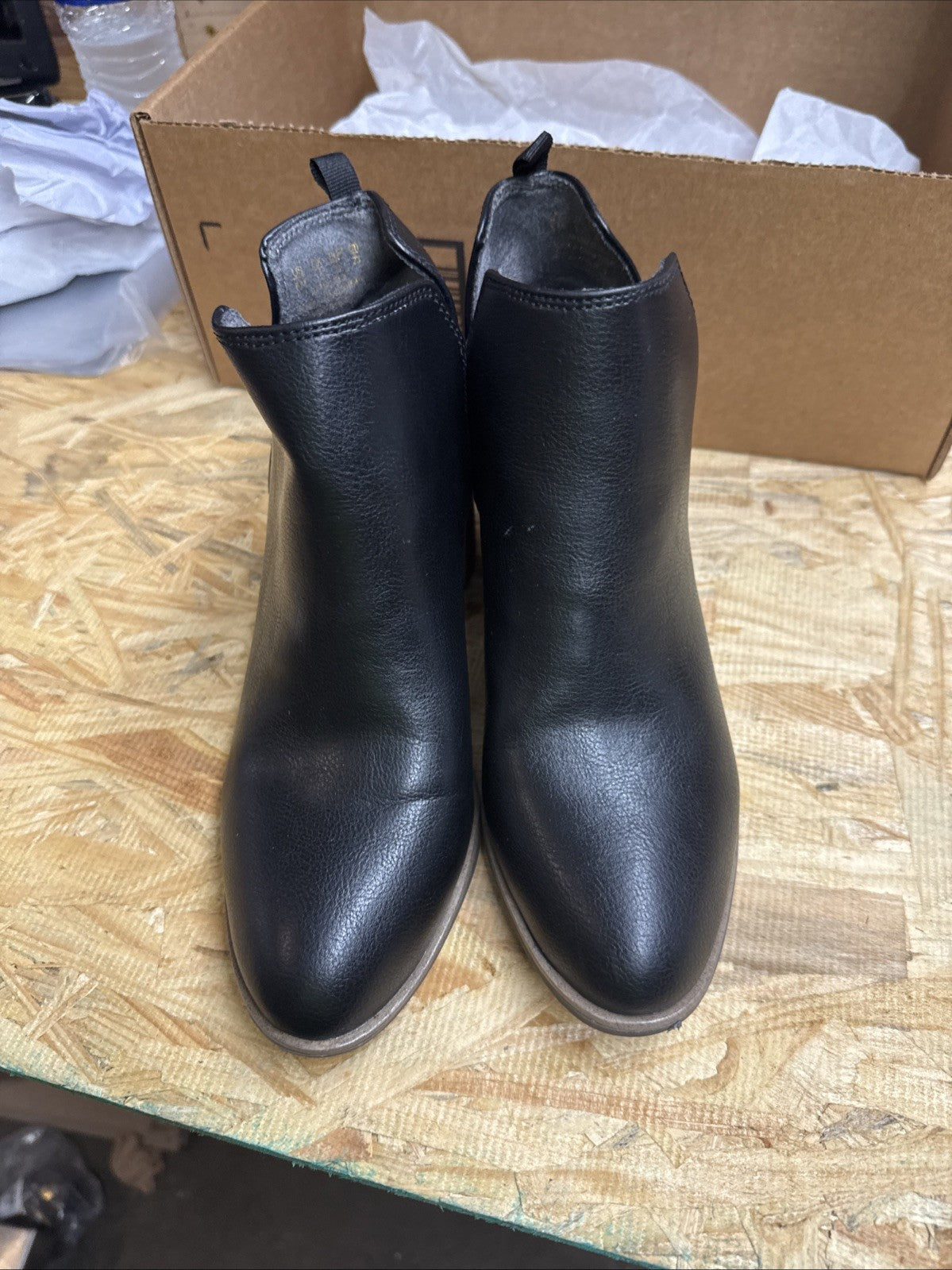 Dr Scholls Womens 6M Black Teammate Round Toe Block Heel Slip On Booties NWOT