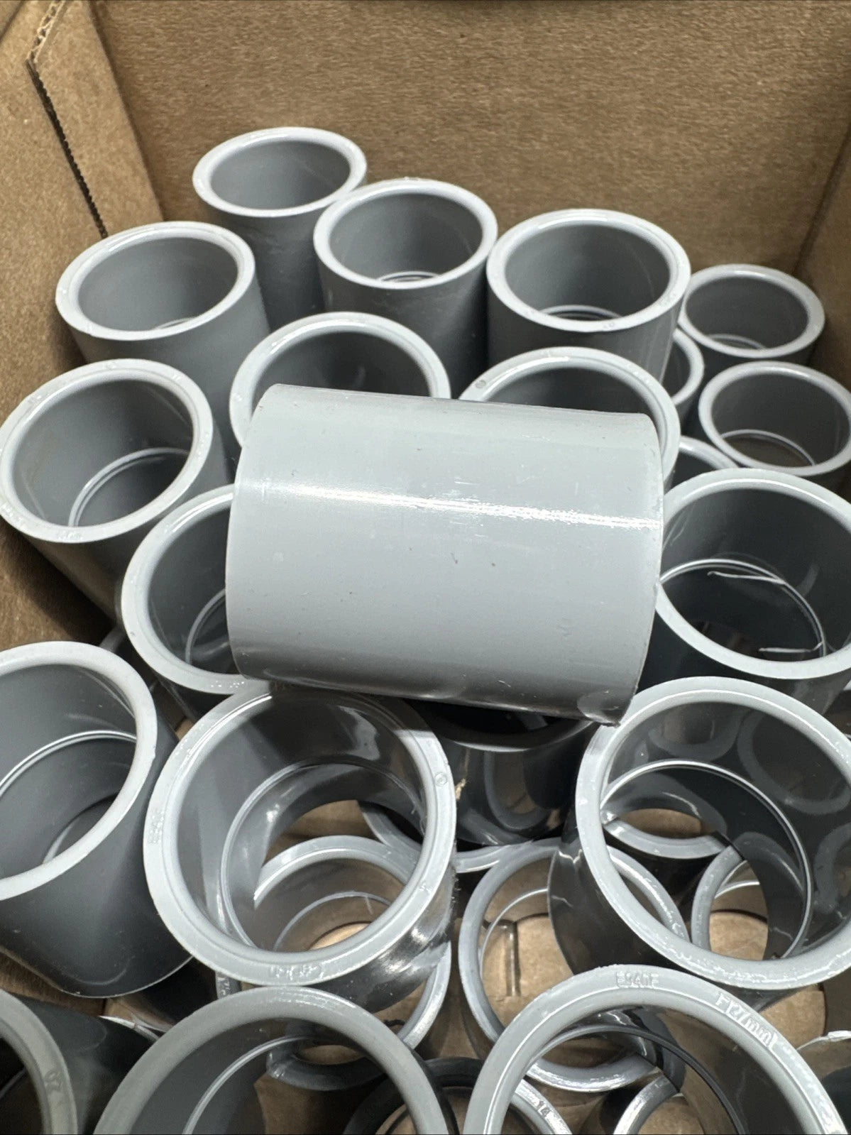 LOT OF 50 Thomas & Betts 1" SCHEDULE 40 Coupling E940F