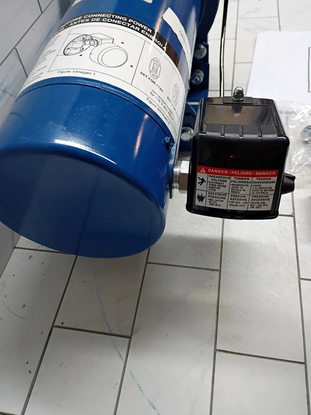 Everbilt 1 HP Professional Convertible Jet Pump. Read Description For Parts
