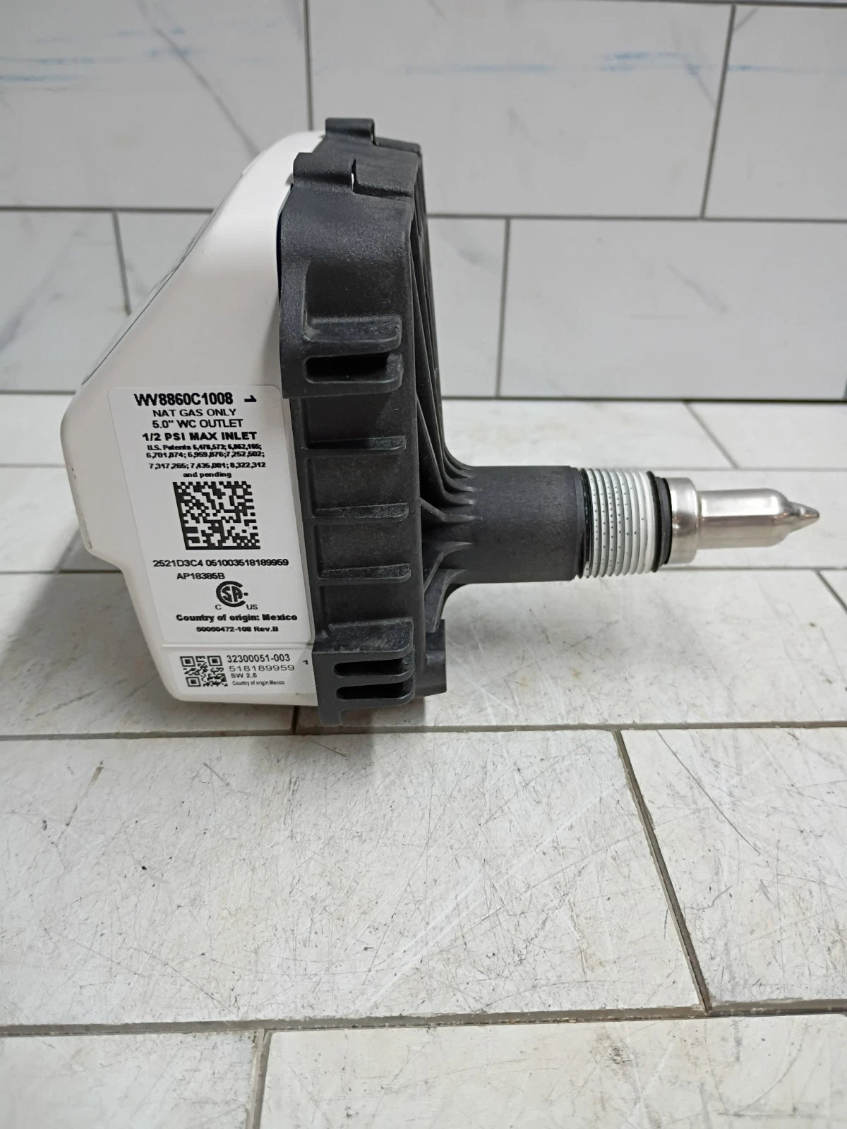 WV8860C1008 / SP20867CRESIDEO Gas Control Valve Open Box