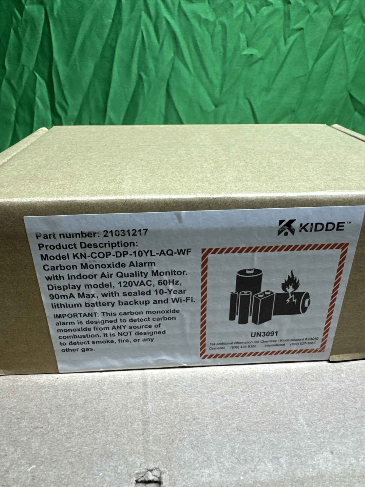 E-7. Kidde Smart Carbon Monoxide Detector & Indoor Air Quality Monitor, Plug In