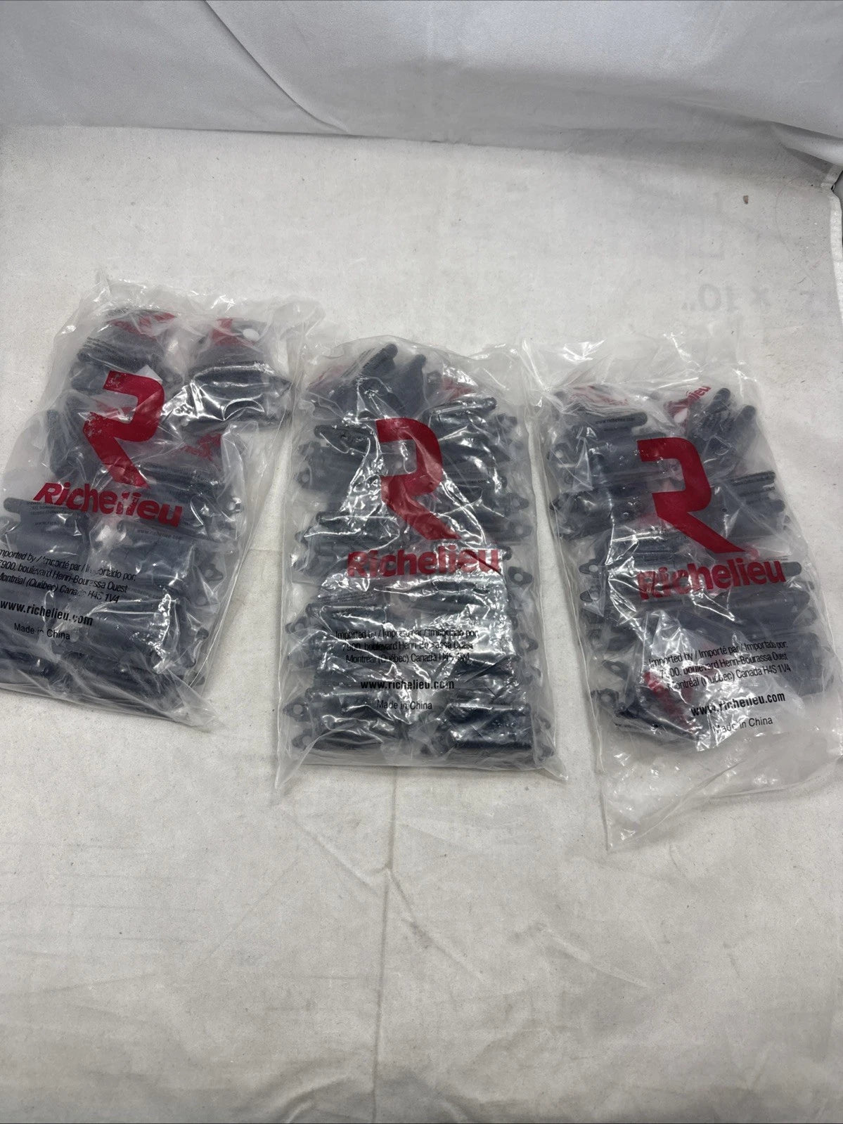 Lot Of 58 Richelieu Semi-Concealed Self-Closing Hinge Matte Black BP138900