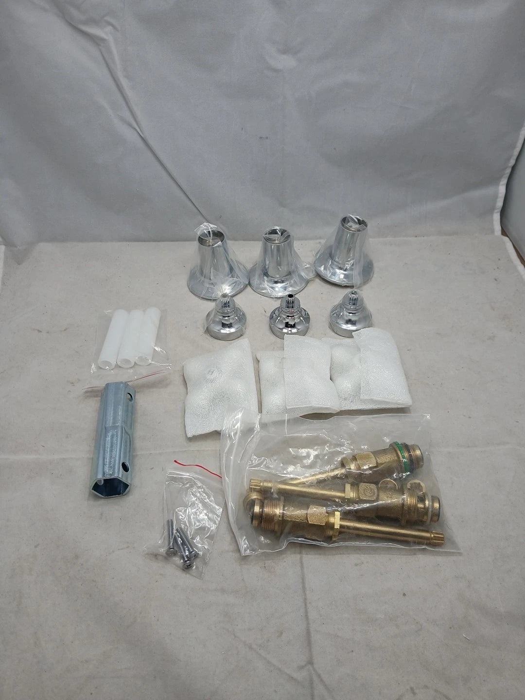NEW Danco Tub/Shower Remodel Kit for Pfister - Porcelain Cross Arm - 39696 (ob)