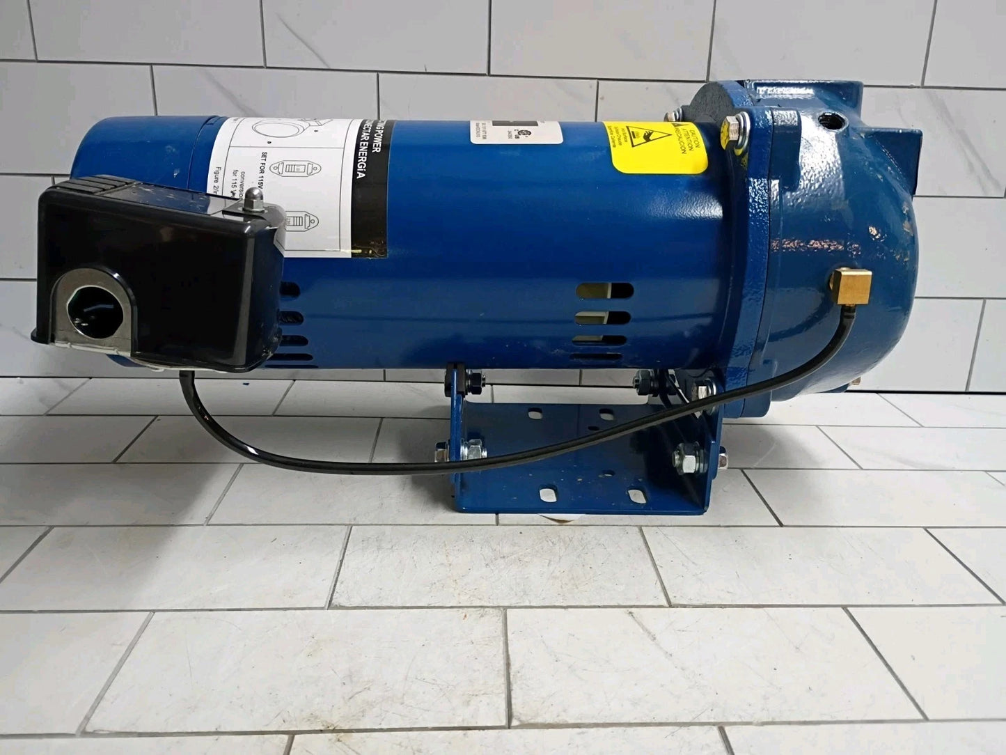 Everbilt 1 HP Professional Convertible Jet Pump. Read Description PARTS ONLY*
