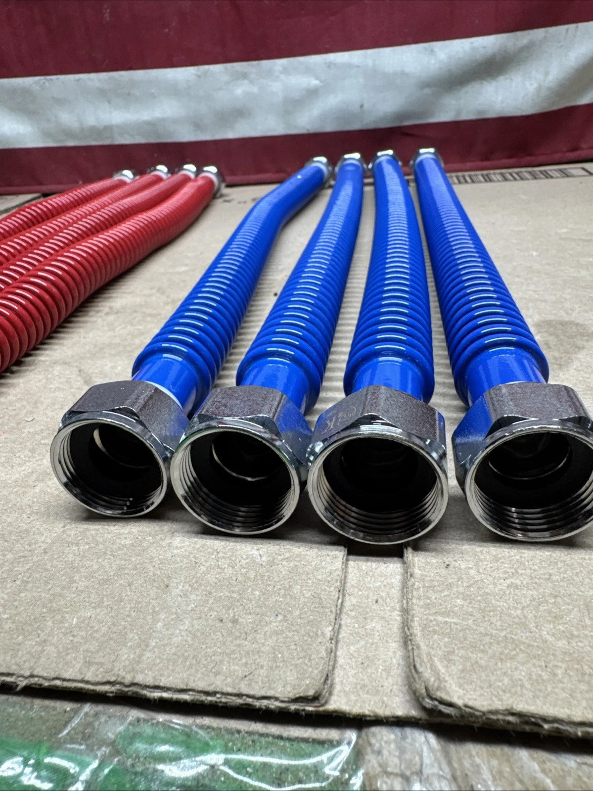 Lot Of 8 Everbilt 3/4" X 18" Water Heater Flex Connector Red & Blue Open Box