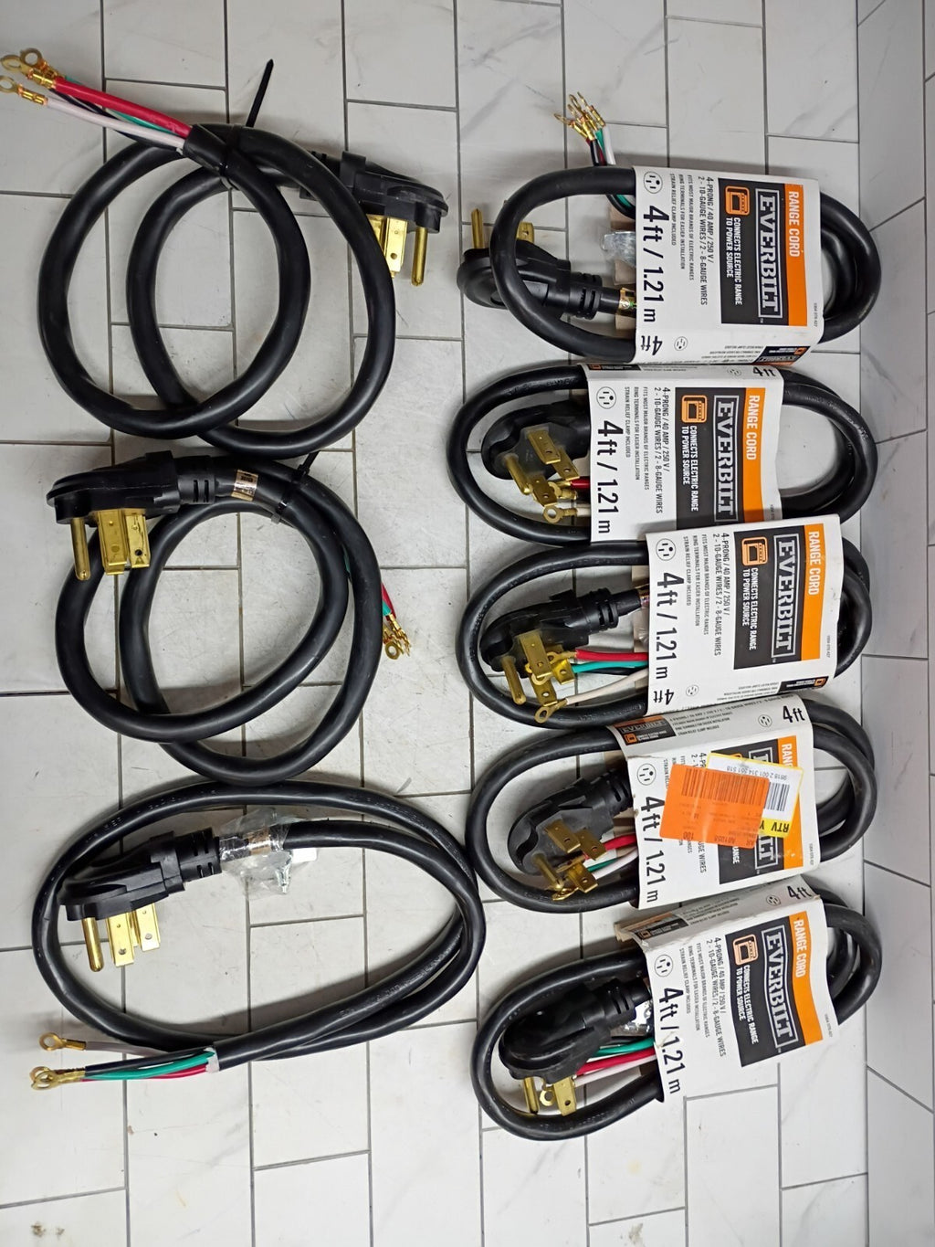 8pk Everbilt 4 ft. 4-Prong 40 Amp Range Cord 1004 078 427 Open Box