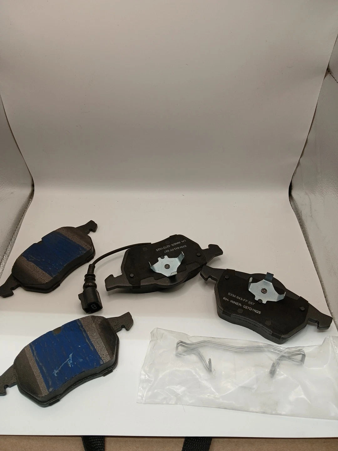 Bendix SBM687 Premium Disc Brake Pad For 10-11 Beetle Beetle Cabrio Model OB