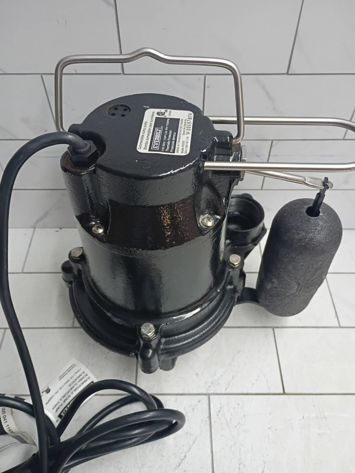 Everbilt S02160925 1/3 HP Cast Iron Submersible Sump Pump Used