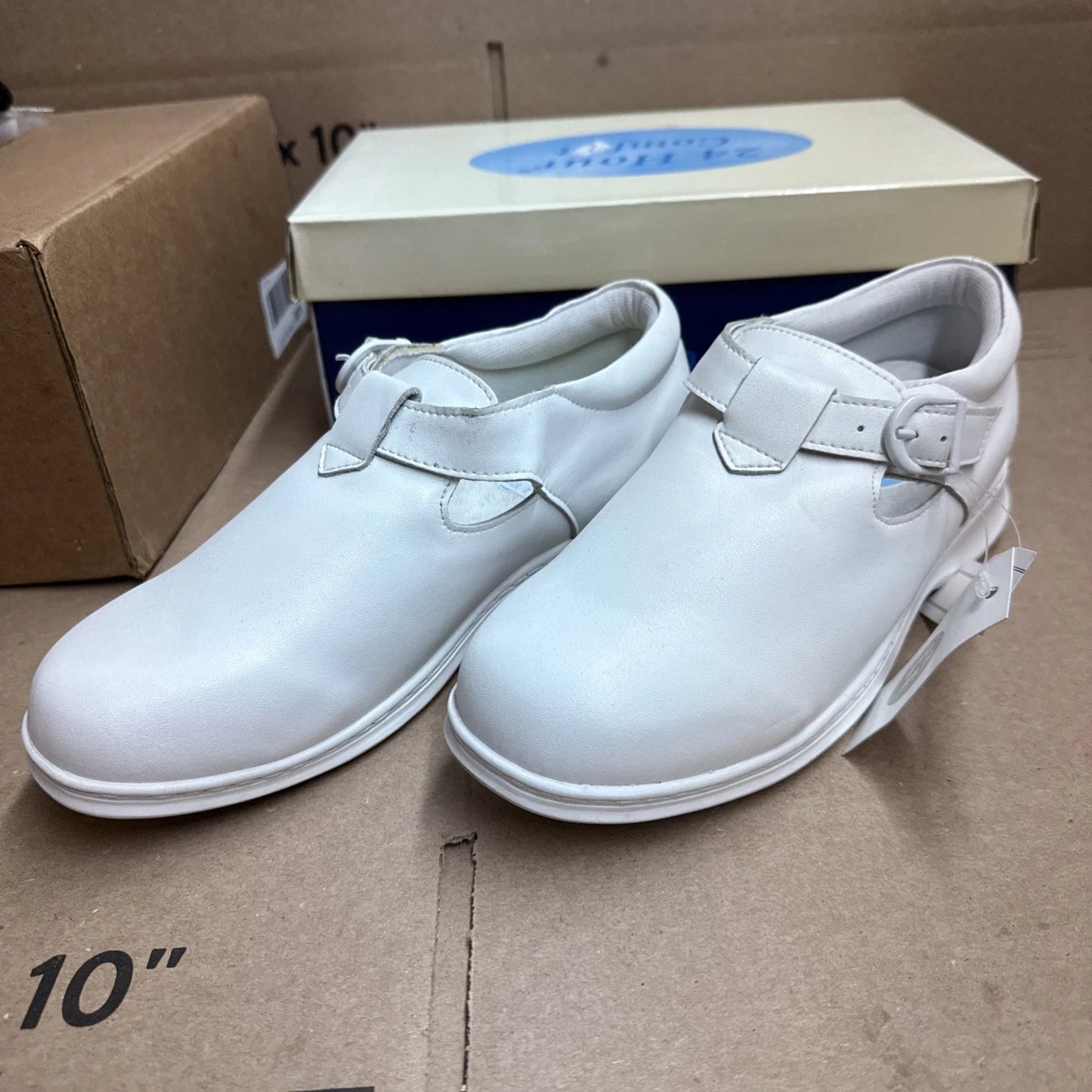 24 HOUR COMFORT Willa Women's Wide Width Leather Shoes size 7 nurse