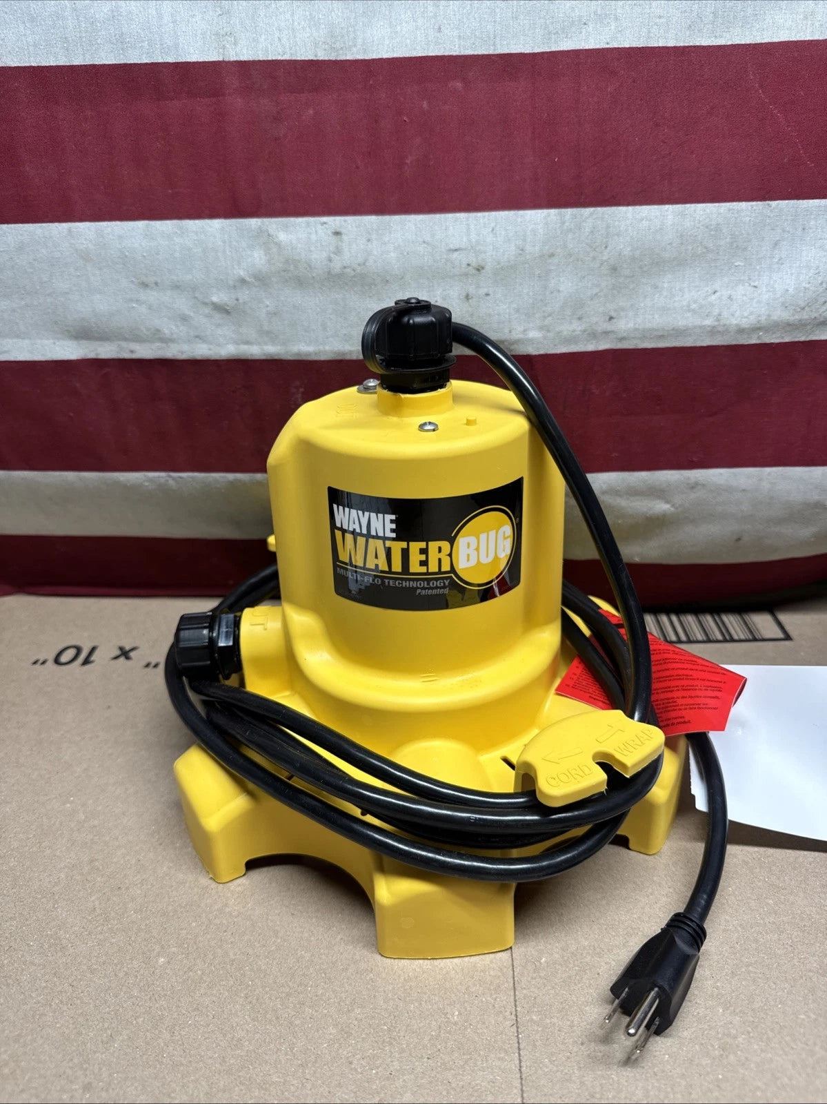 Wayne 1/6 HP WaterBUG Submersible Utility Pump with Multi-Flo Technology USED}