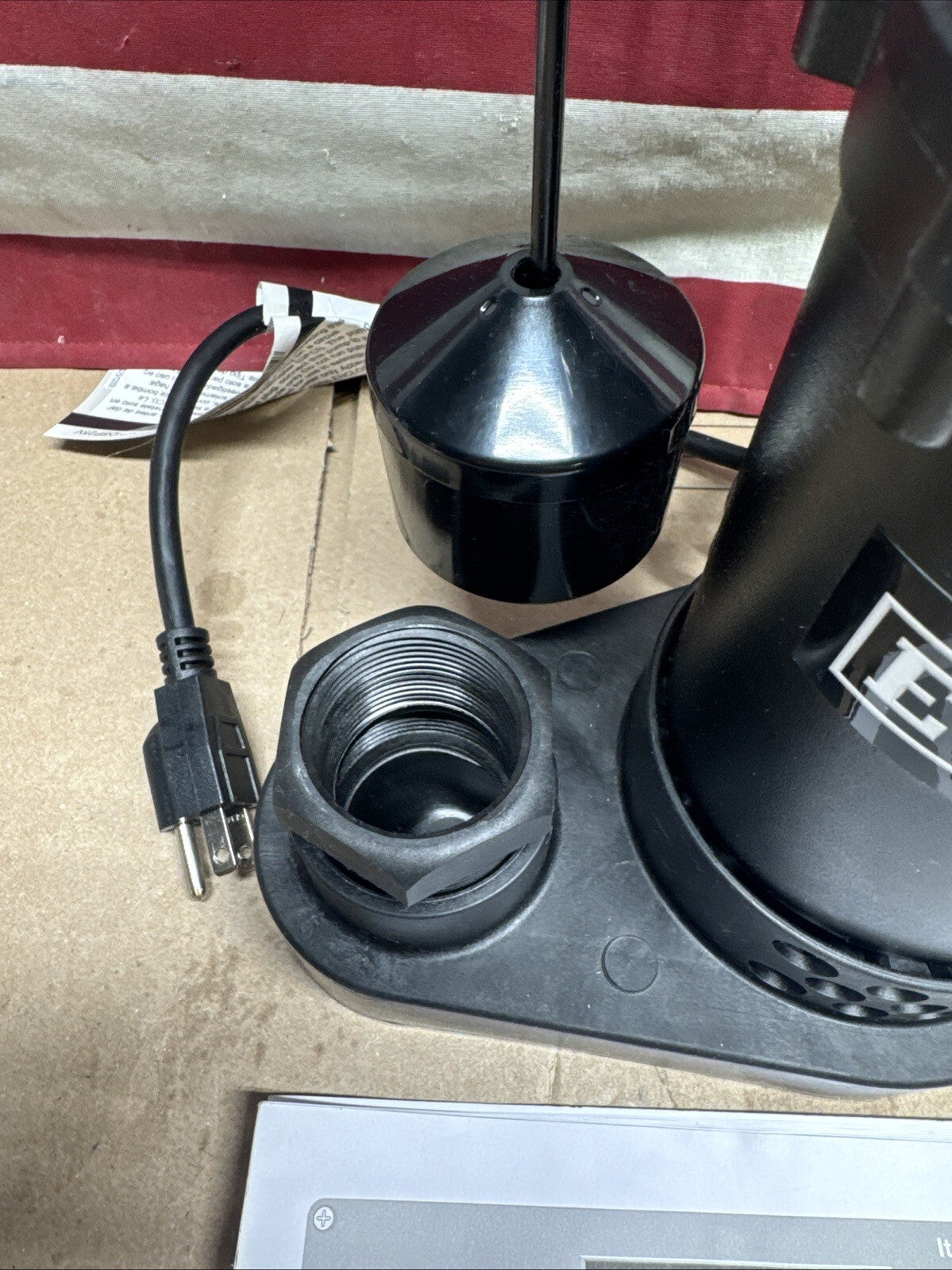 Everbilt HDSP25V 1/4 HP Aluminum Submersible Sump Pump Vertical Switch Open Box
