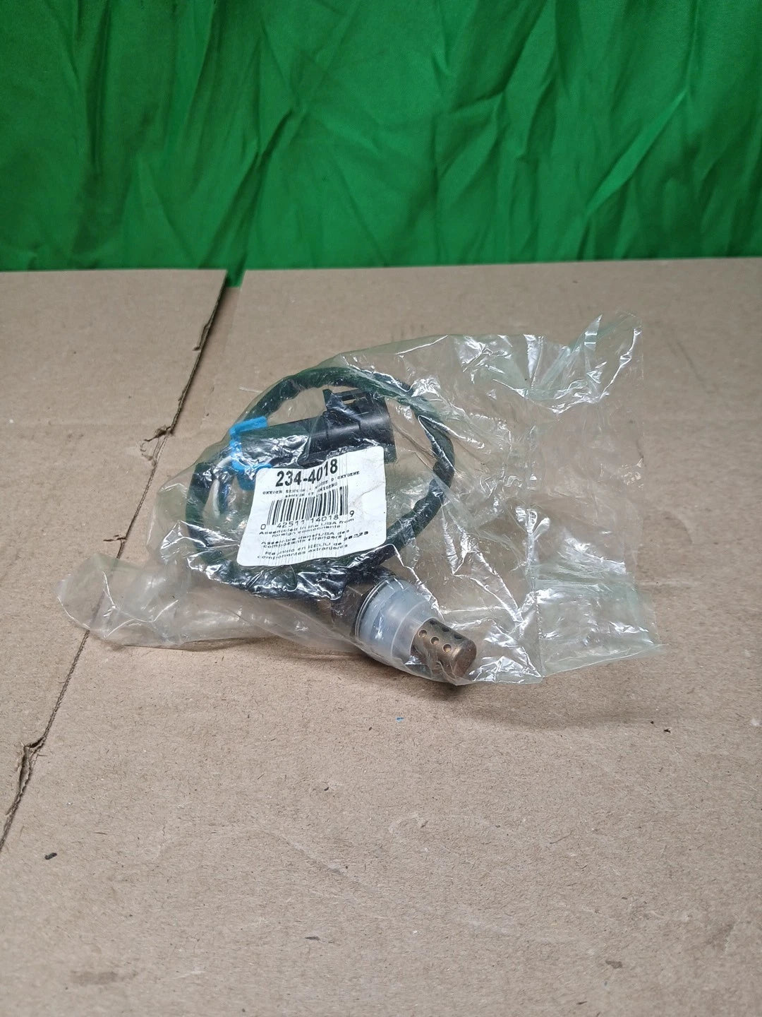 Denso Oxygen Sensor 234-4018 NEW OPEN BOX