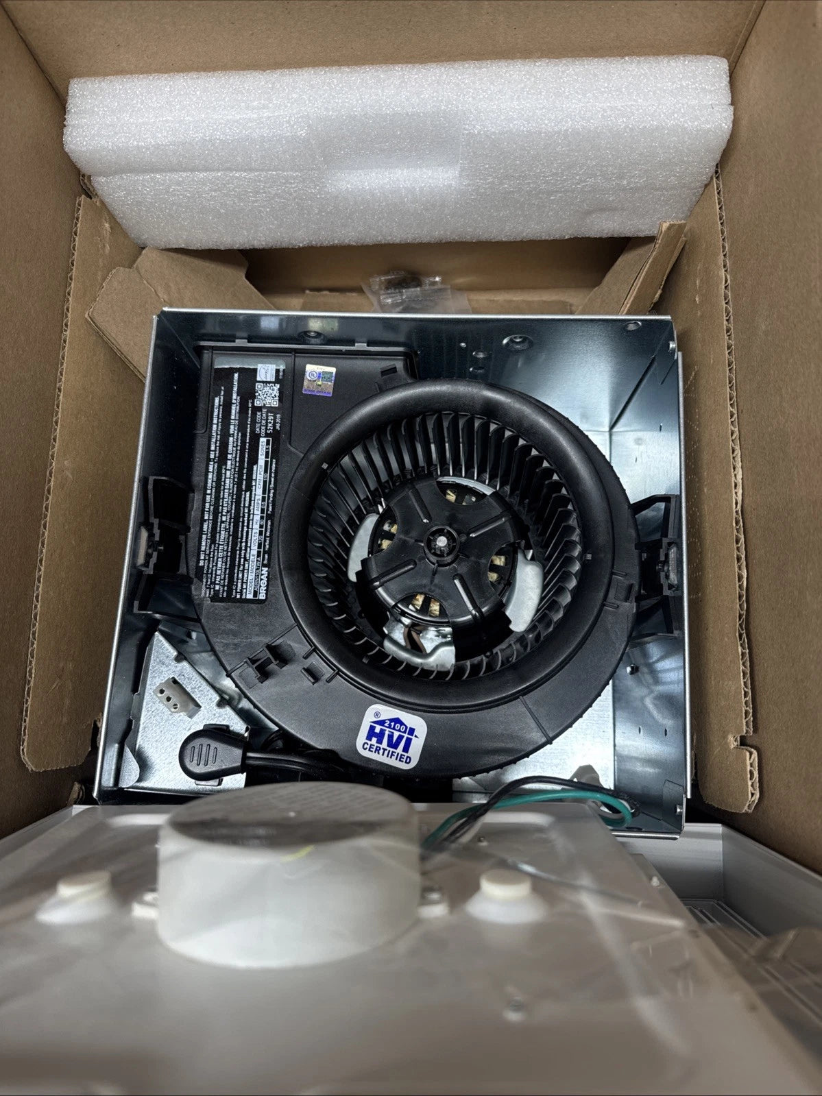 110 CFM Exhaust Fan LED Light Broan NuTone Bathroom Ceiling AERN110LTW