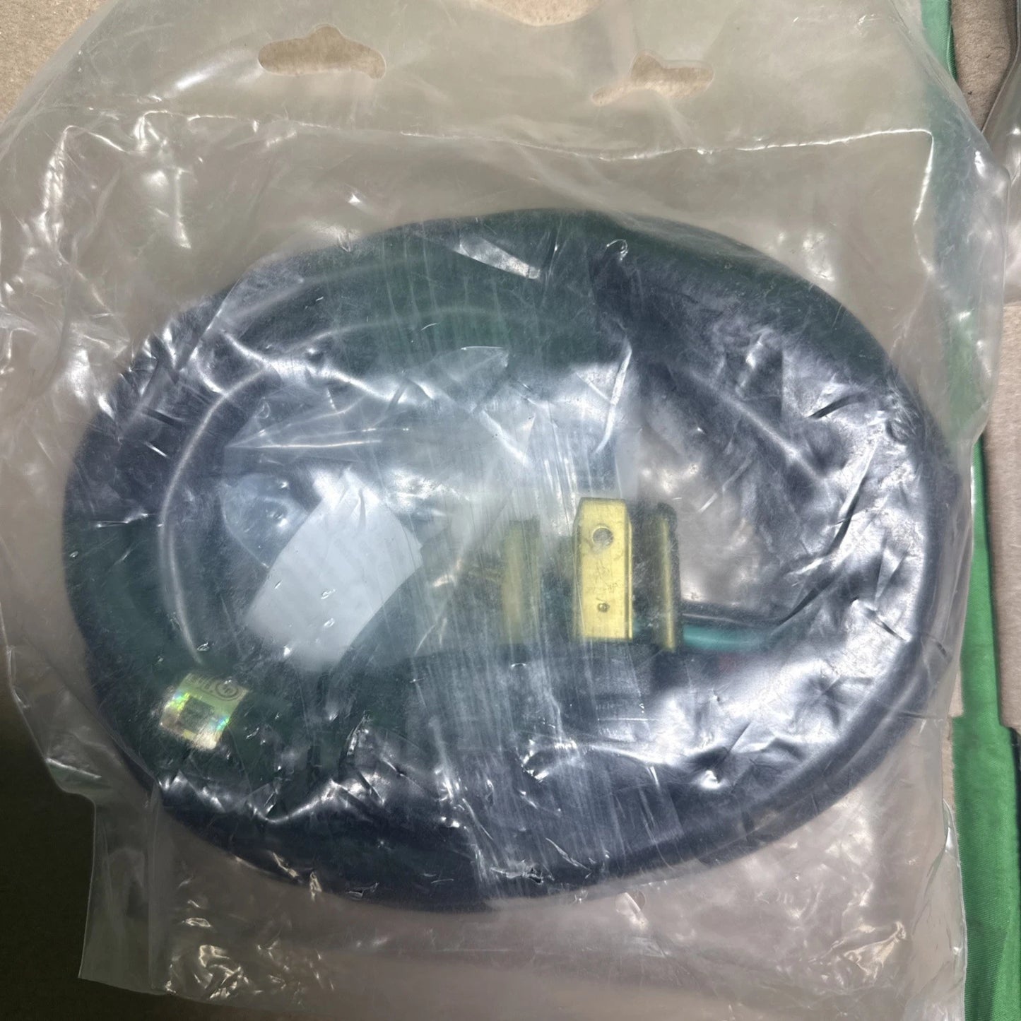 5 Pack - Everbilt 10 Gauge 4-Wire Electric Dryer Plug 125/250V Black 6' 61255HD