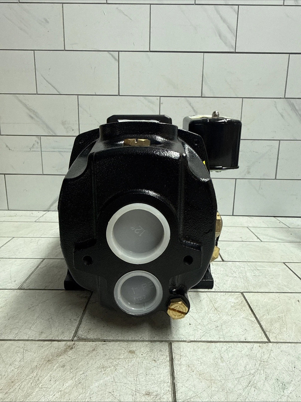 Acquaer CJE050-1 1/2 HP Cast Iron Convertible Jet Pump NEW Open Box