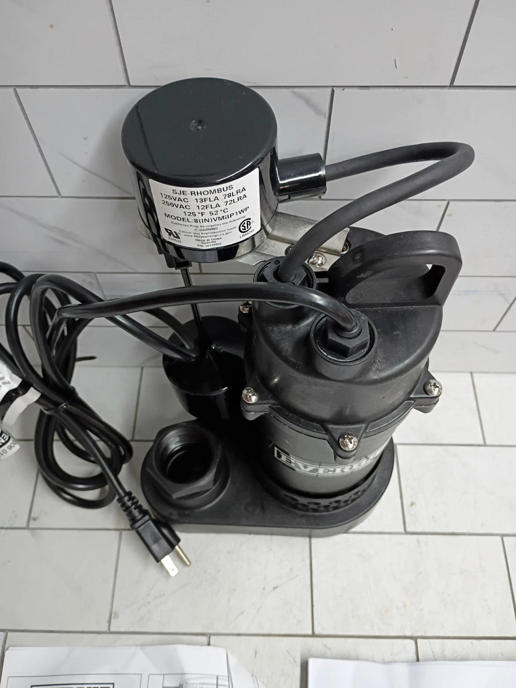 Everbilt HDSP50V 1/2 HP Submersible Sump Pump Thermoplastic Vertical , Open Box.