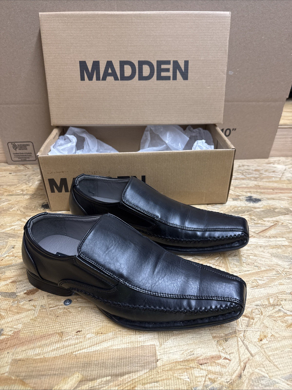 Man's Dress Shoes Steve Madden Trace Slip Size 9 US