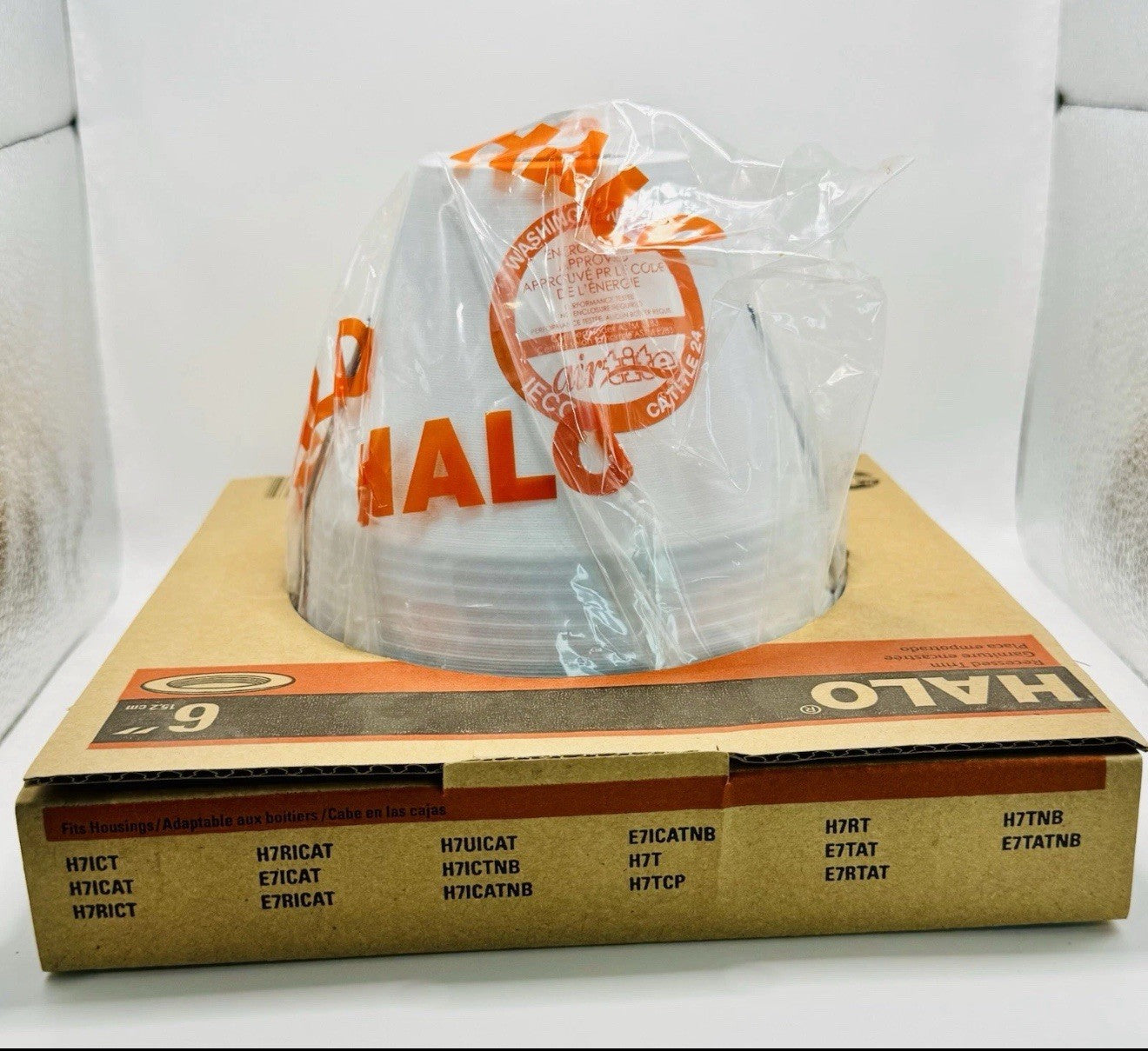 6pk HALO 6125WB 6-in Full Cone Matte White Recessed Coilex Baffle Light Trim-NEW