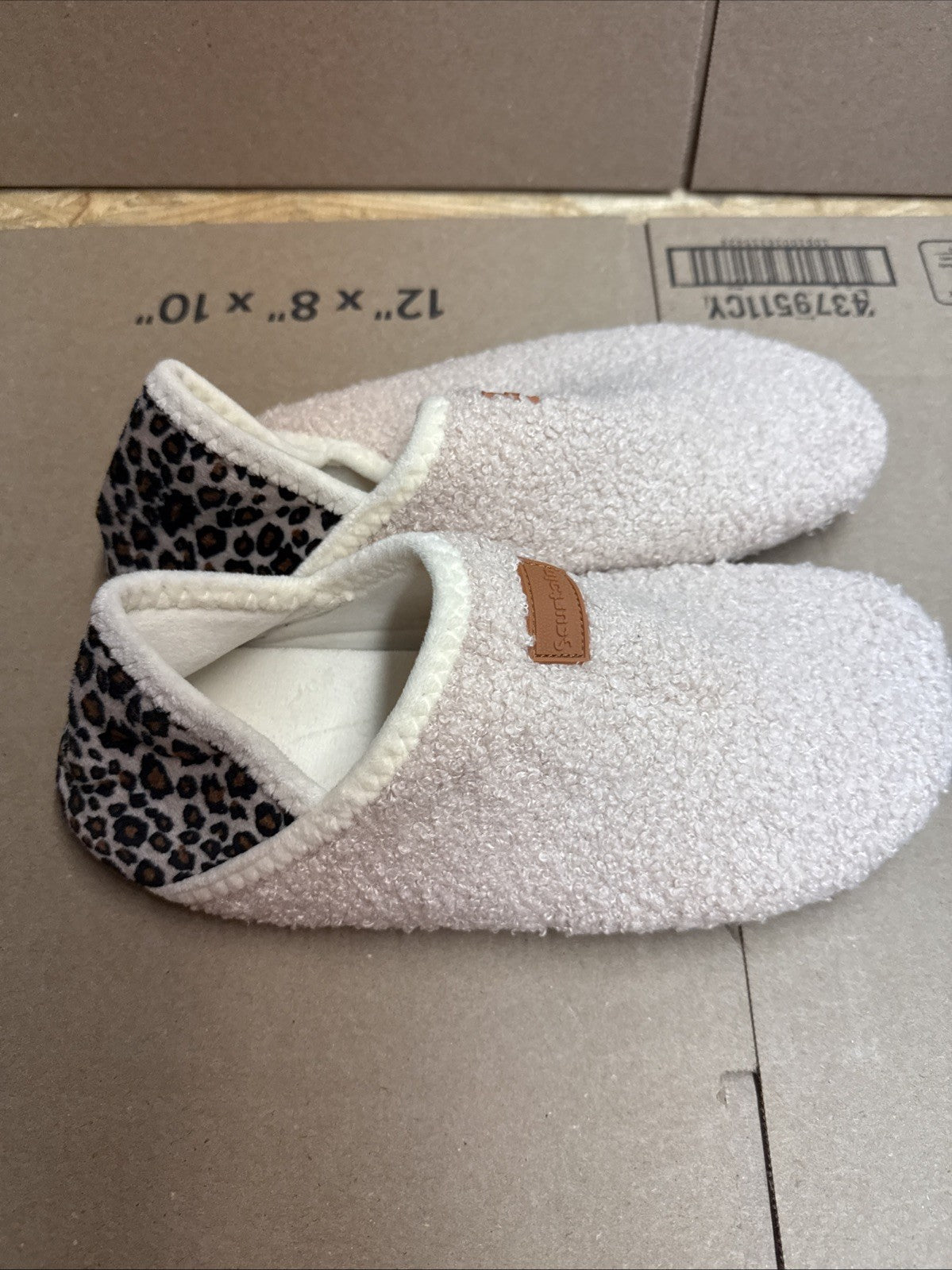 House Slippers for Women Soft-Lightweight Shoes Furry Slippers XL