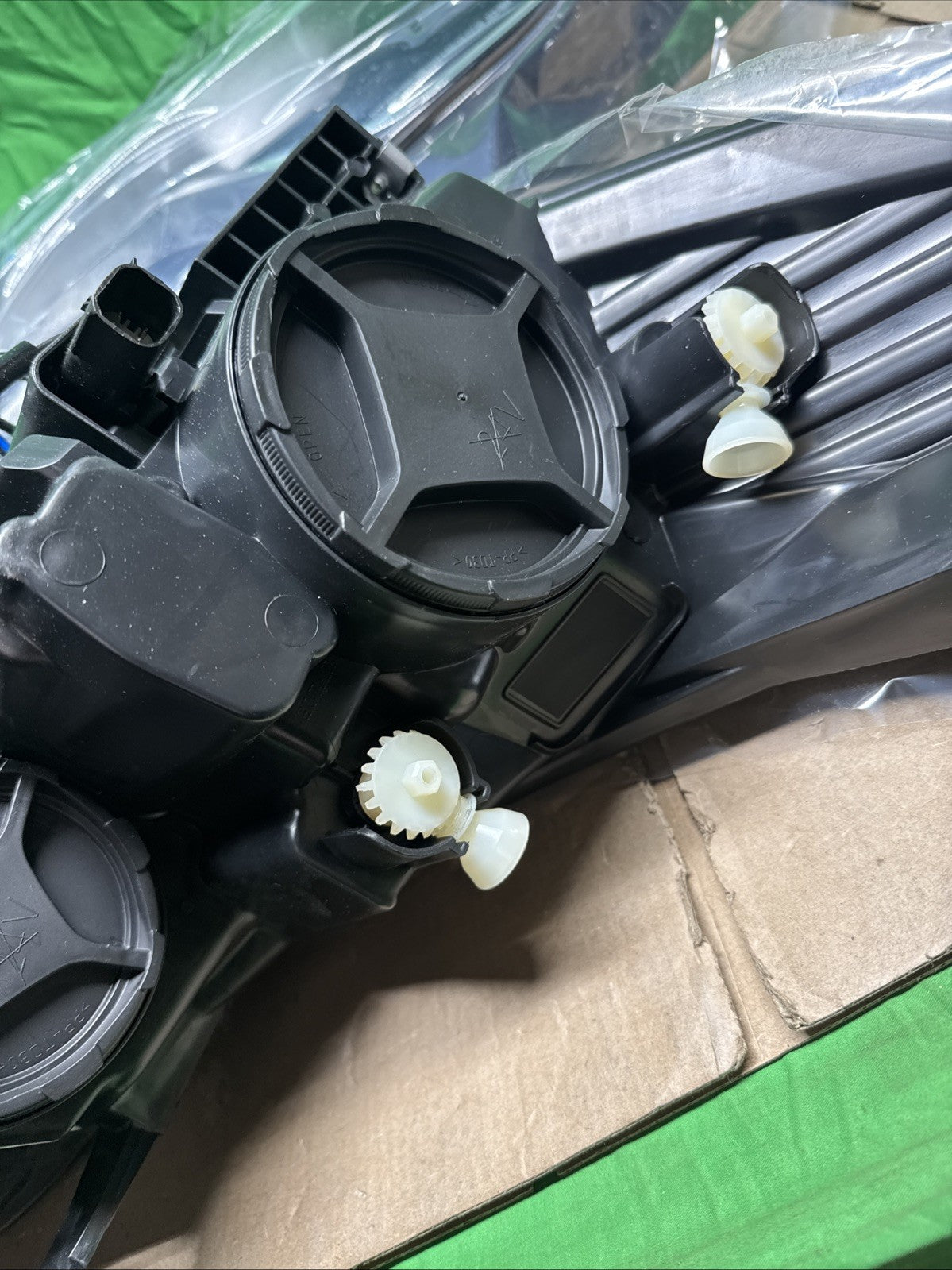 For 2016-2019 Chevy Cruze FACTORY  1pair Headlight Assembly Side 16 17 18 19