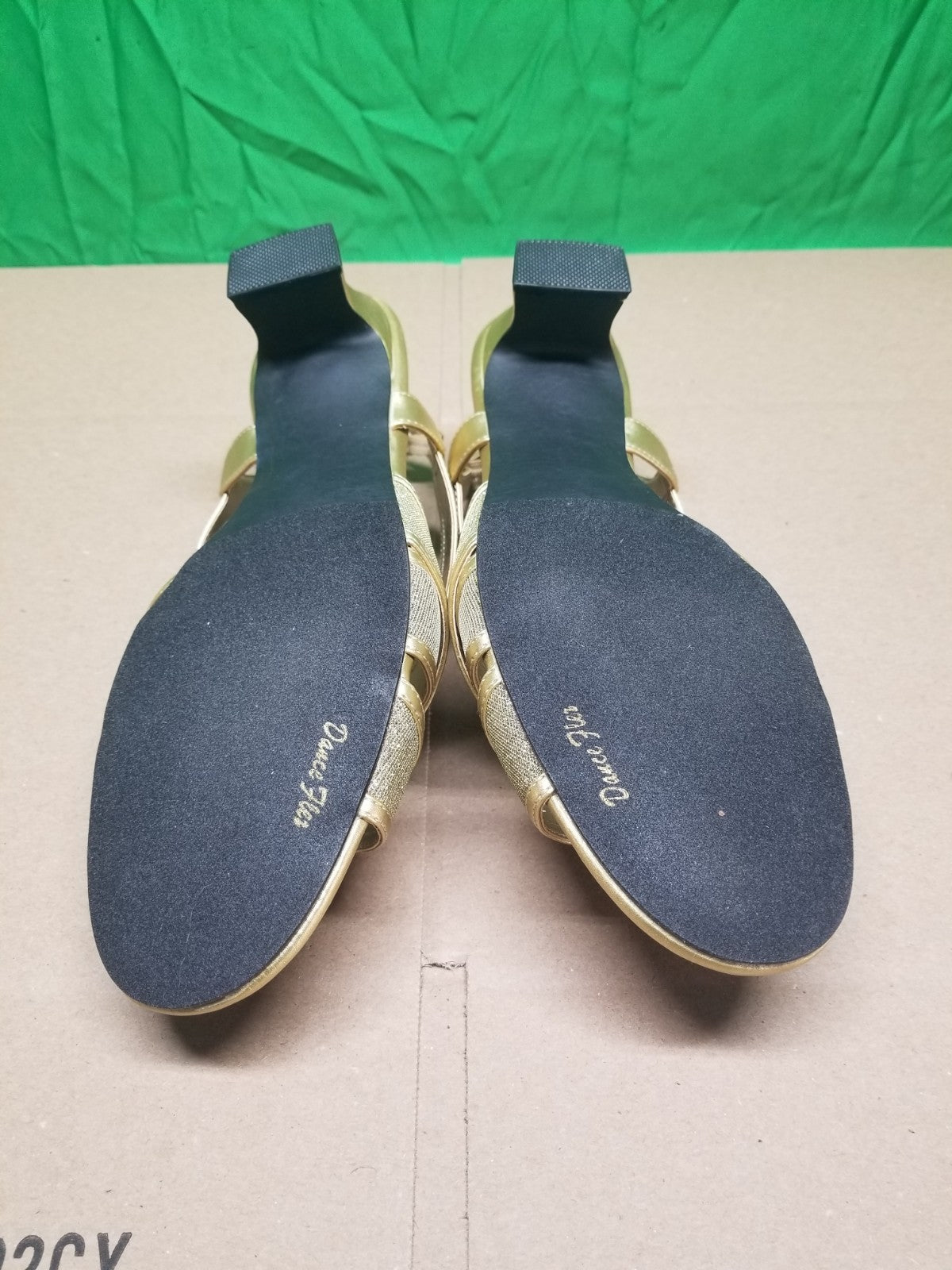 Easy Street Women's Gold Tristen Dress Sandals Shoe Size 9W