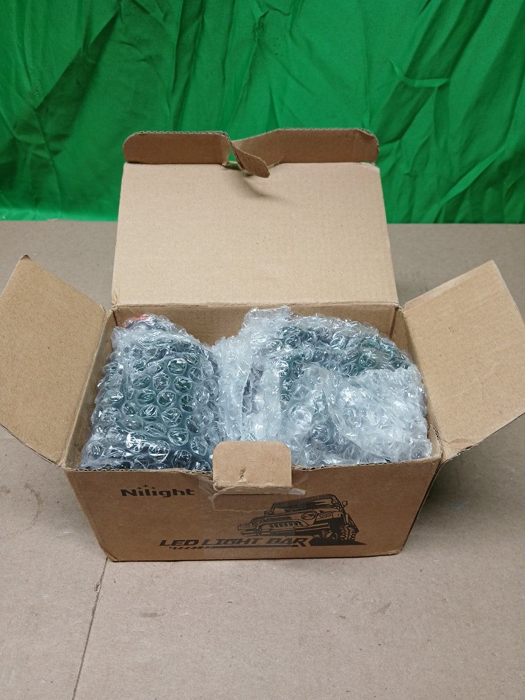 Nilight Led Pods 2Pcs 18W 1260LM Flood Off Road Lights Super Clear,White NEW OB