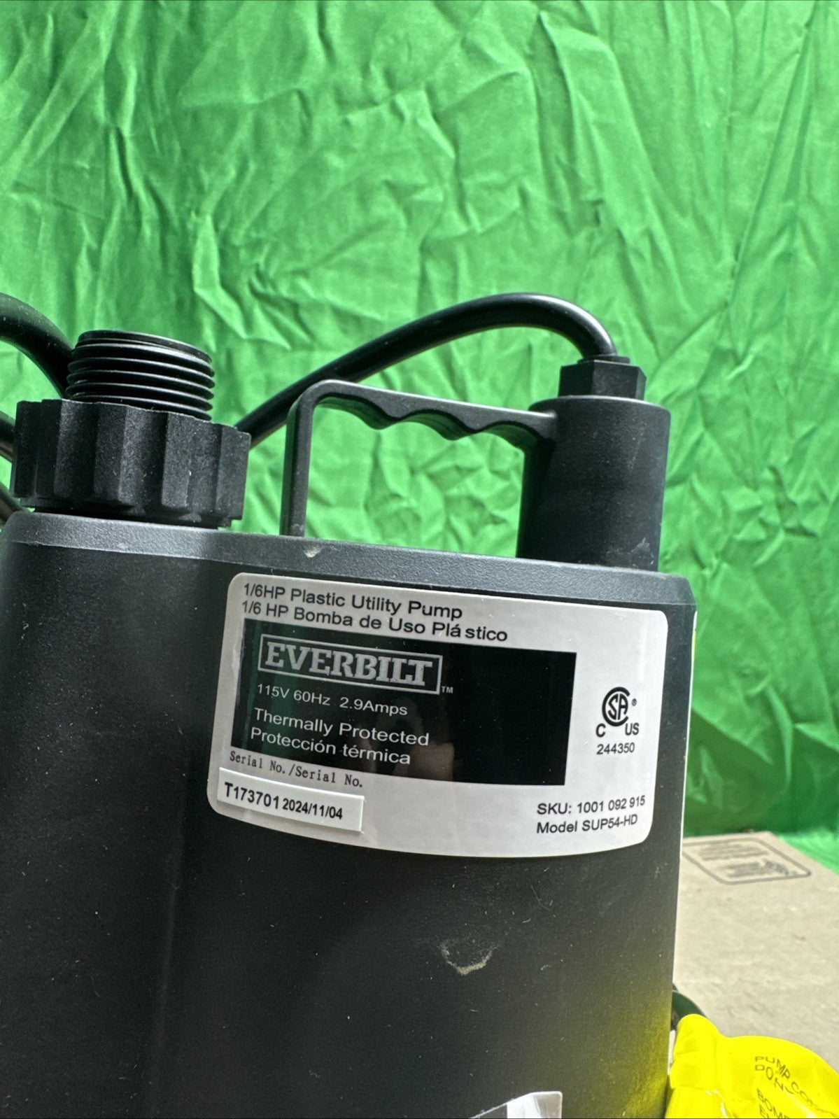 Everbilt 1/6 HP Plastic Submersible Utility Pump NEW OPEN BOX.