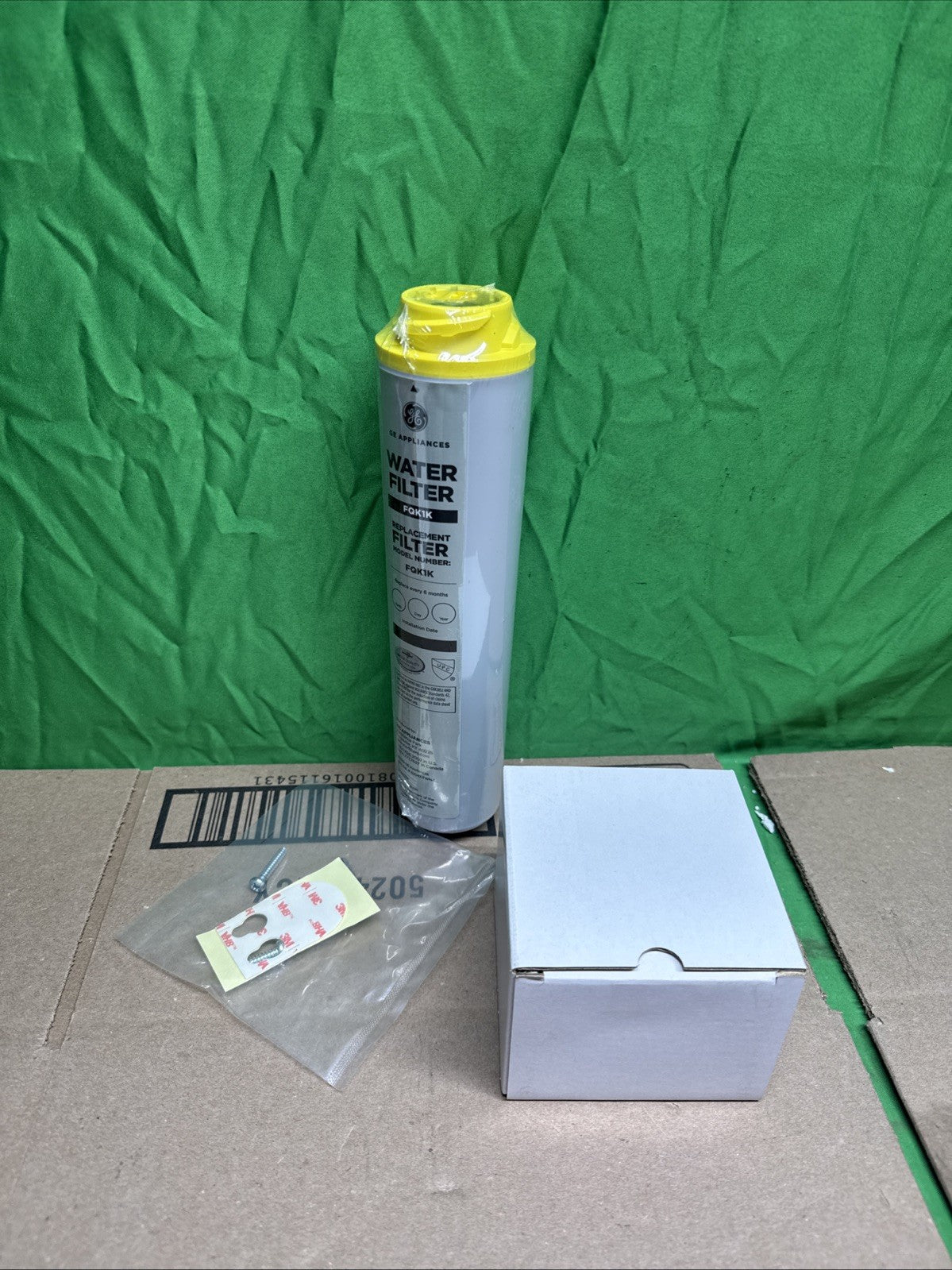 GE In-line Water Filtration System for Refrigerators or Icemakers GXRLQK