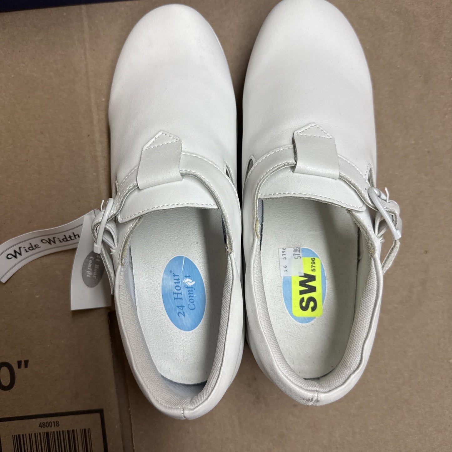 24 HOUR COMFORT Willa Women's Wide Width Leather Shoes size 6.5 nurse