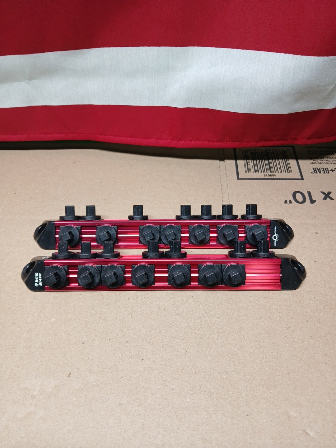 2Astro Pneumatic 1/4" Drive V12 Locking Magnetic Socket Organizer for 22 Sockets