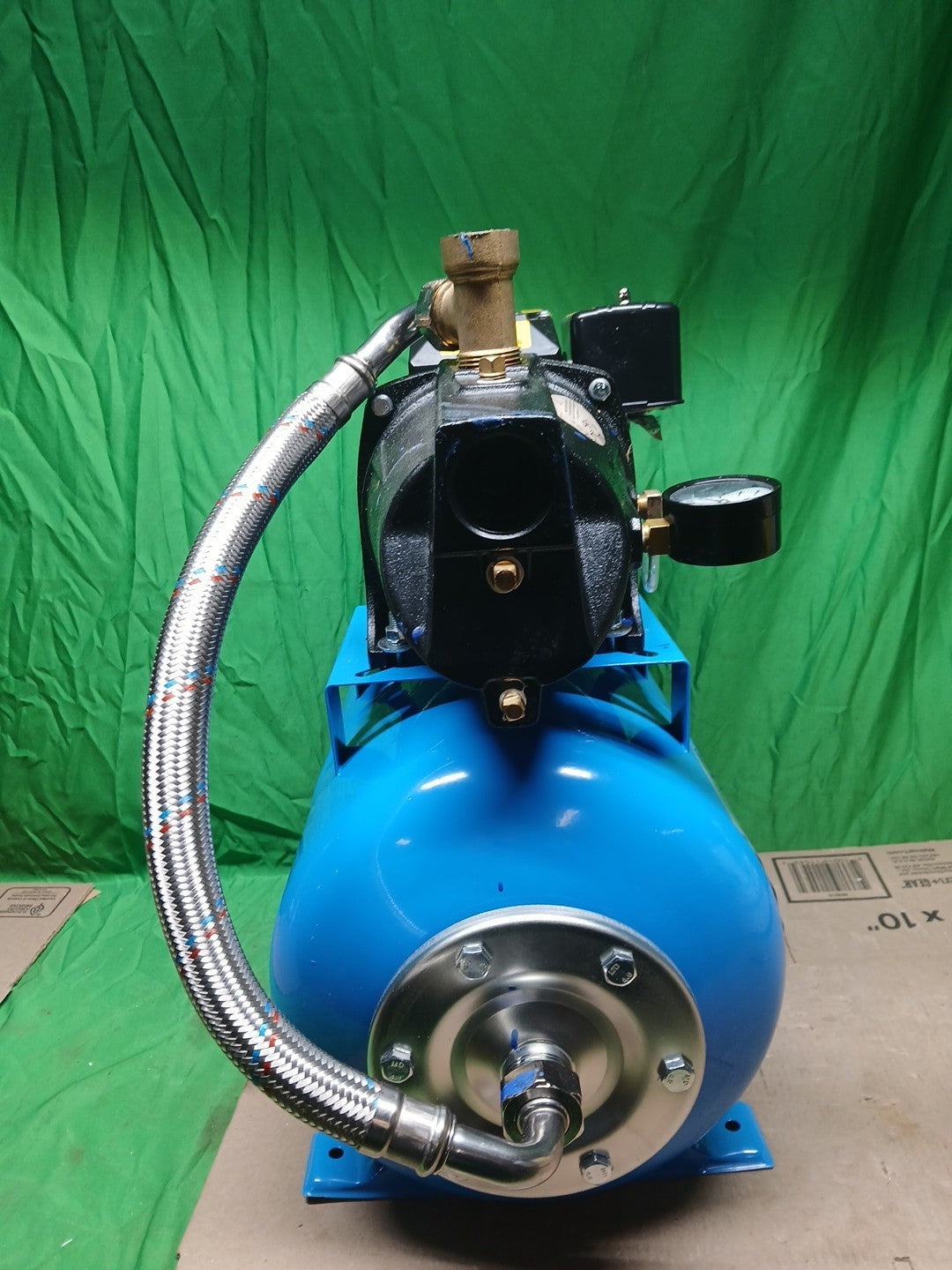 Everbilt 1/2HP Jet Pump/Tank Combo Cast iron with 6 Gallon Tank New USED