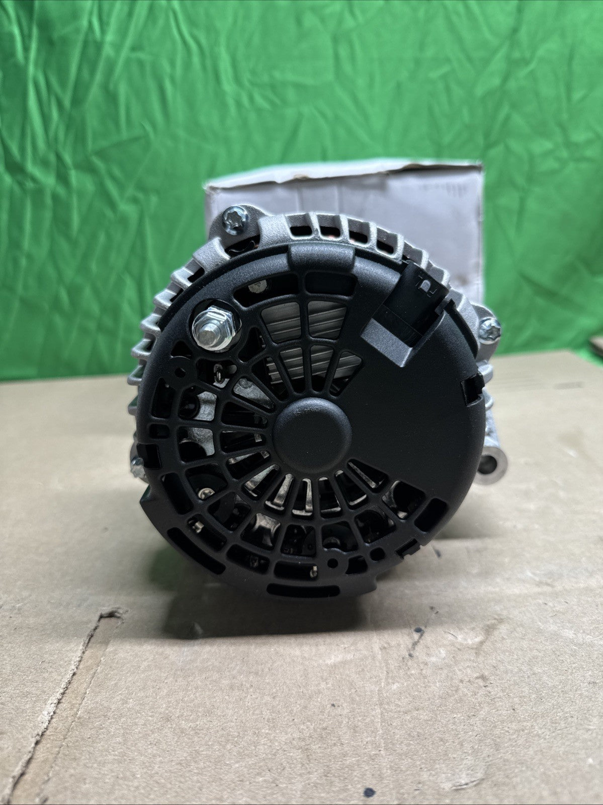 Alternator For GMC Envoy 2007-2008 Sierra 1500 2005-2007 90-01-4456; 400-12247