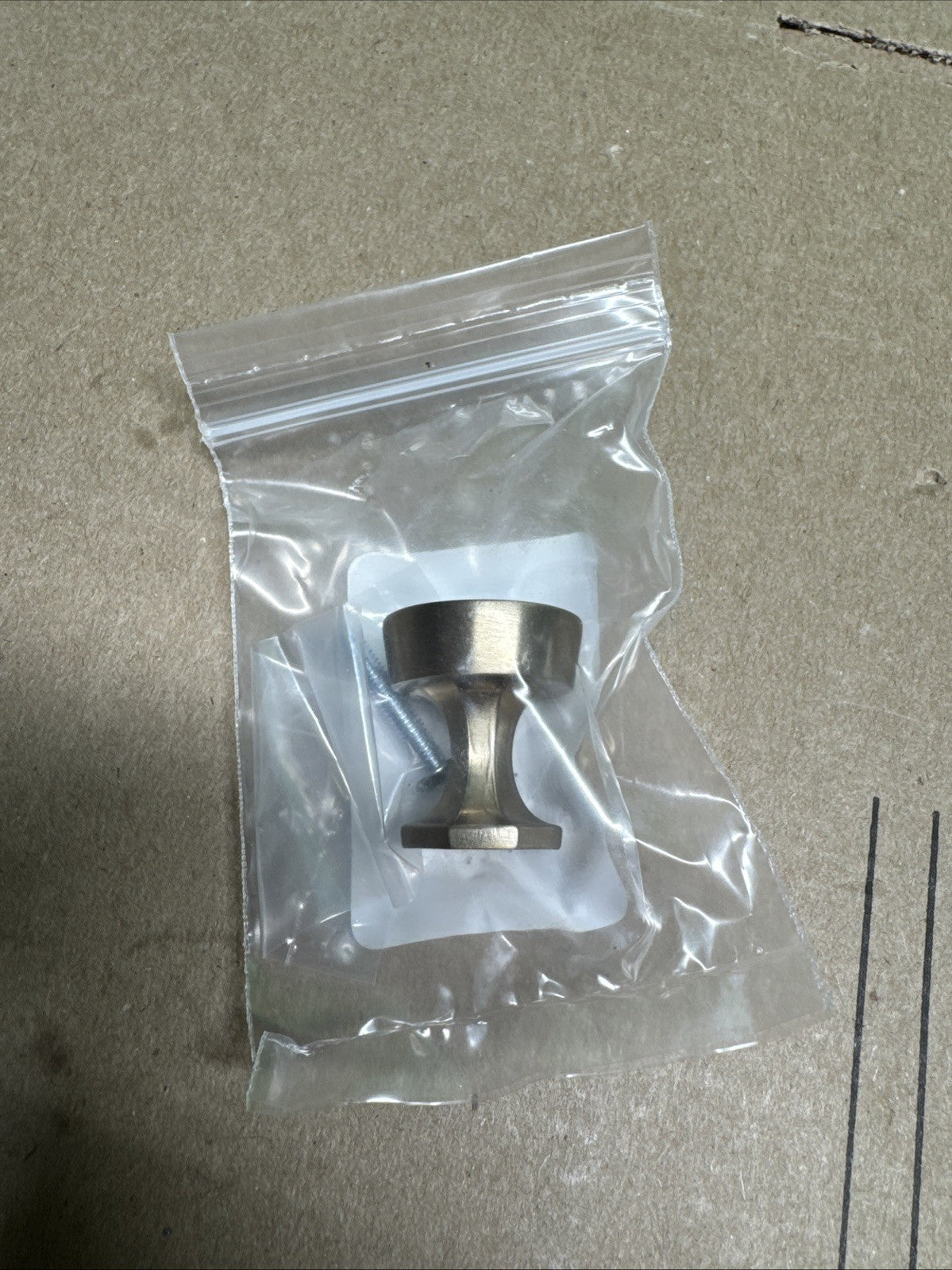 Liberty Cabinet Knob Champagne Bronze 1-1/4" P40209C-CZ-CP. 12PACK