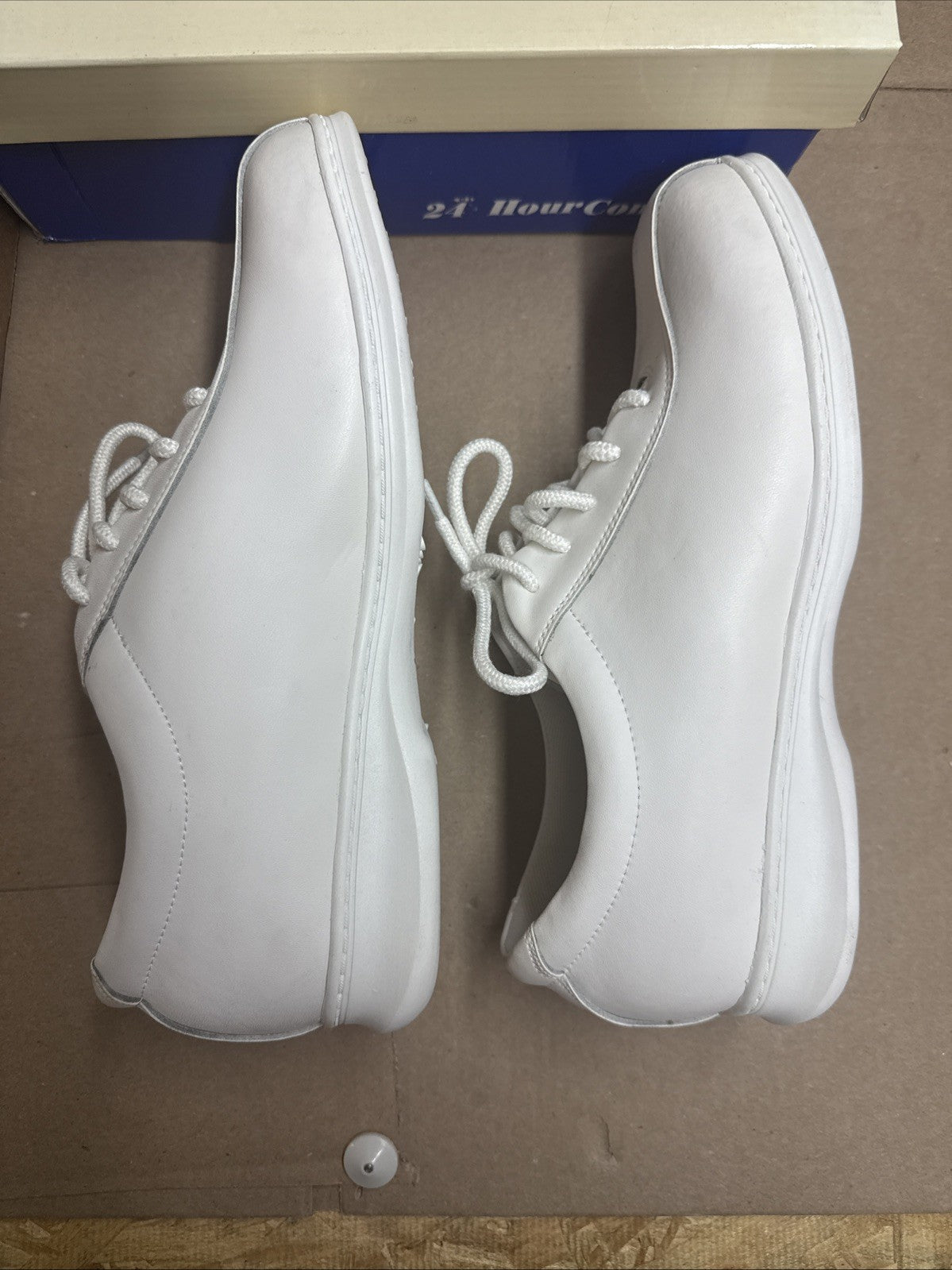 24 HOUR COMFORT Alana Women's Wide Width Lace Up Shoes 10.5 Nurse