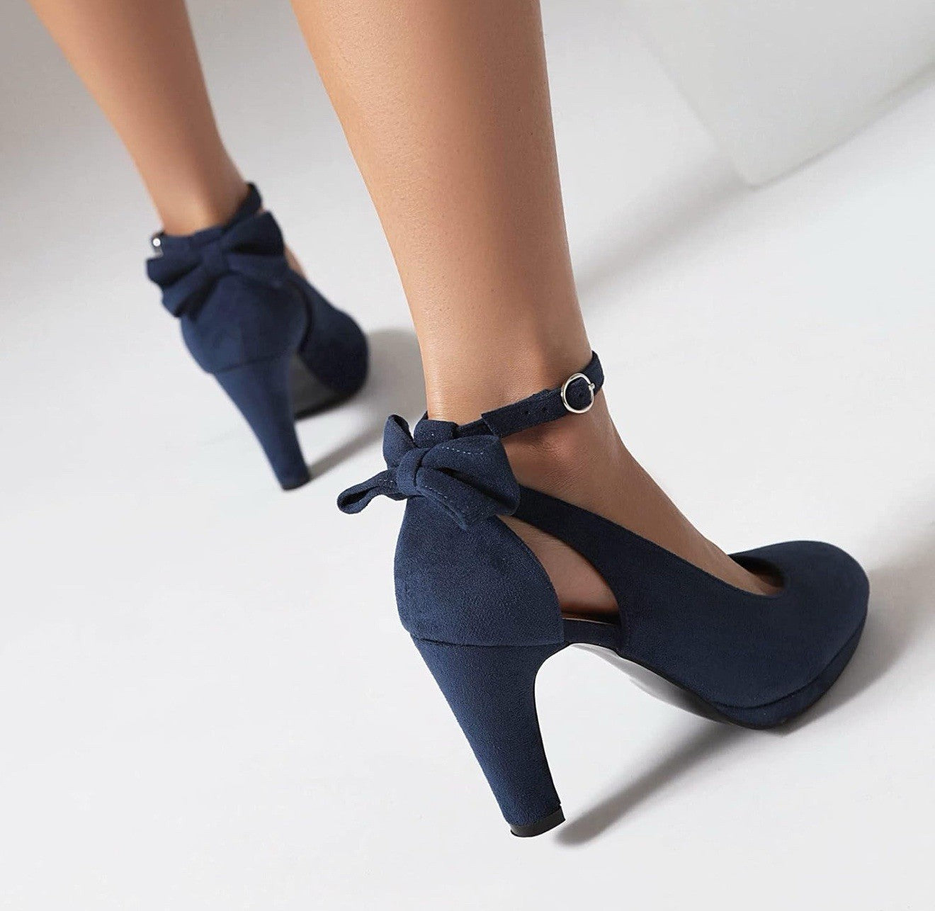 Women’s 10.5 Mary Jane Heel Bow Round Toe Suede Pumps Navy Blue