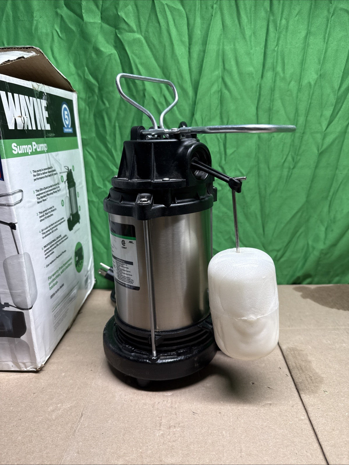 Wayne CDU1000 1 HP Stainless Steel Cast Iron Submersible Sump Pump