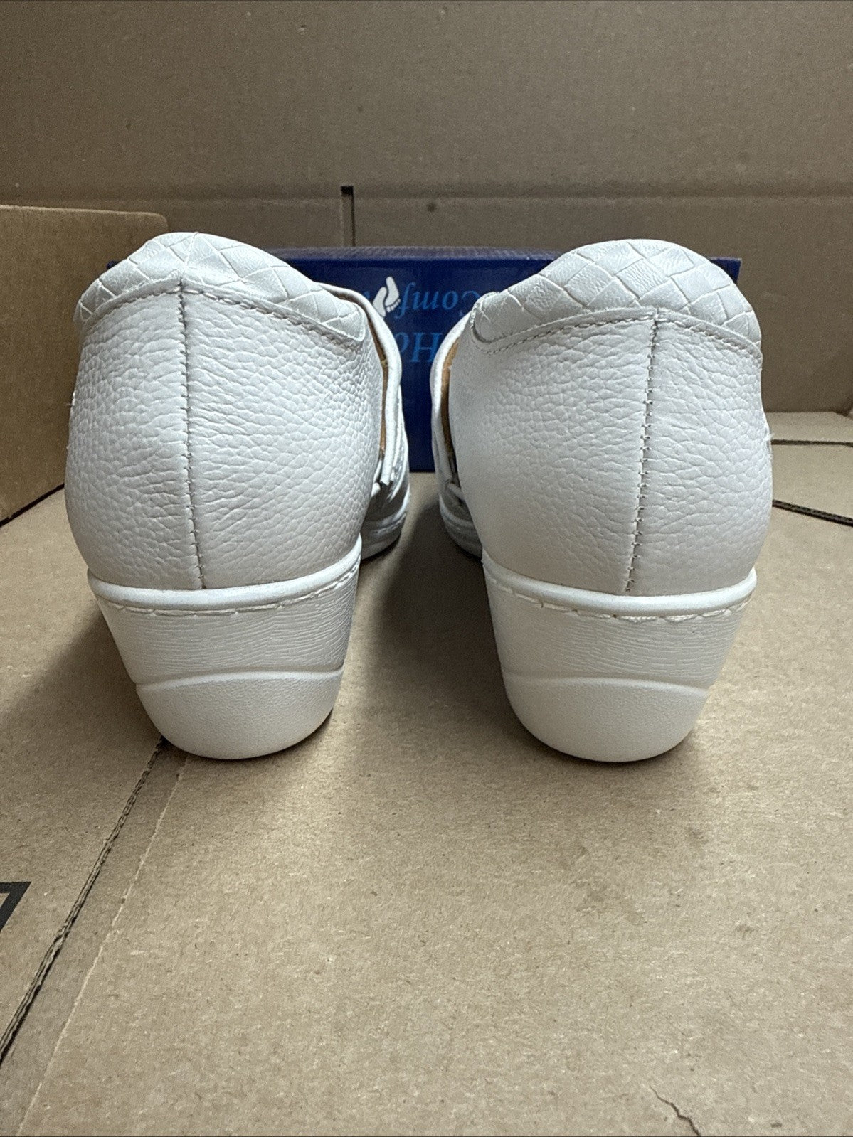 Women’s Nurse Mates Kris pillowTop lightweight Clog 8.5W White Leather