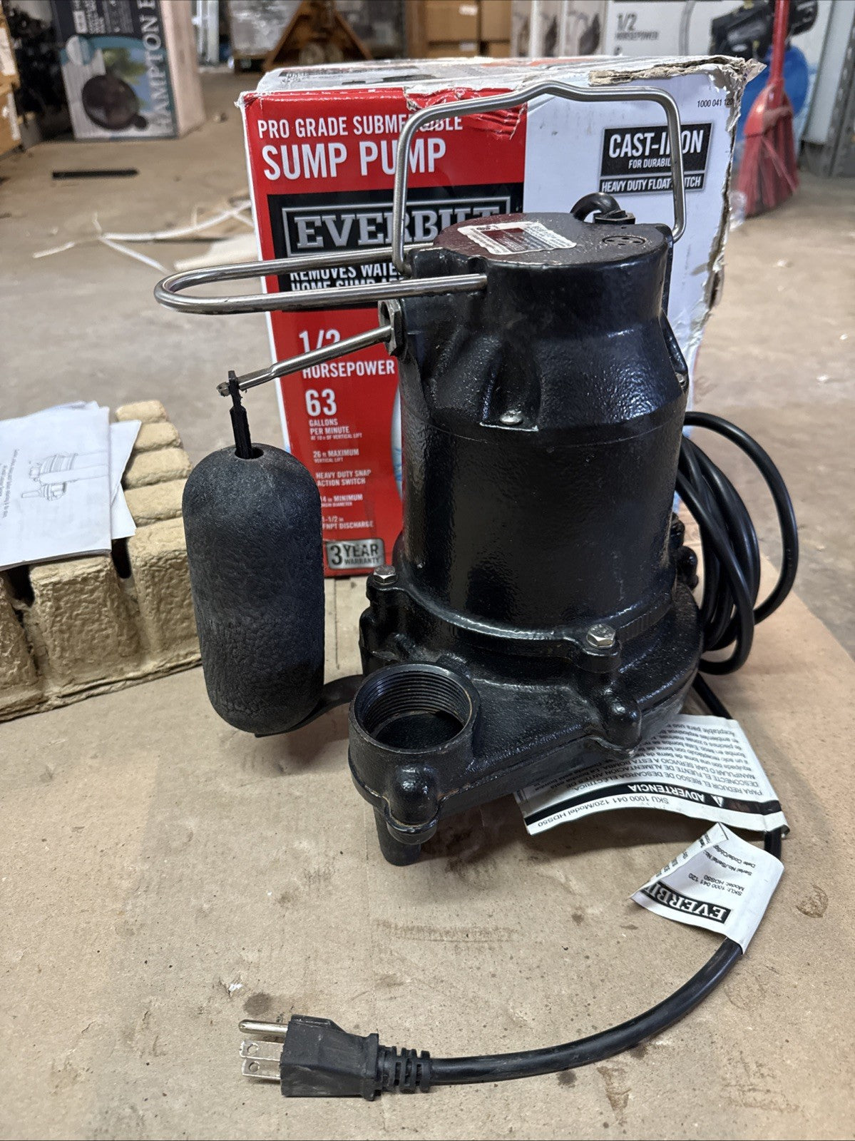 Everbilt 1/2 HP Cast Iron Sump Pump Model # HDS50 Used