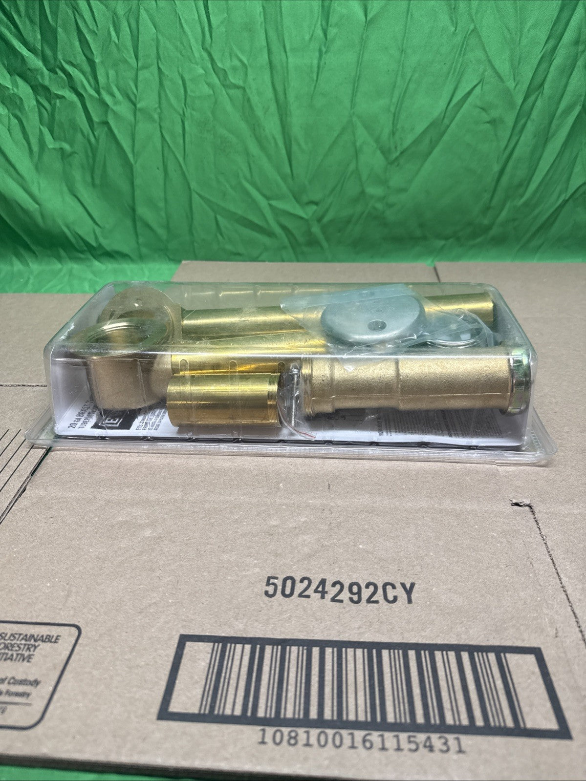 Everbilt Easy Touch 1-1/2” 20-Gauge Brass Pipe Waste & Overflow Drain in Nickel