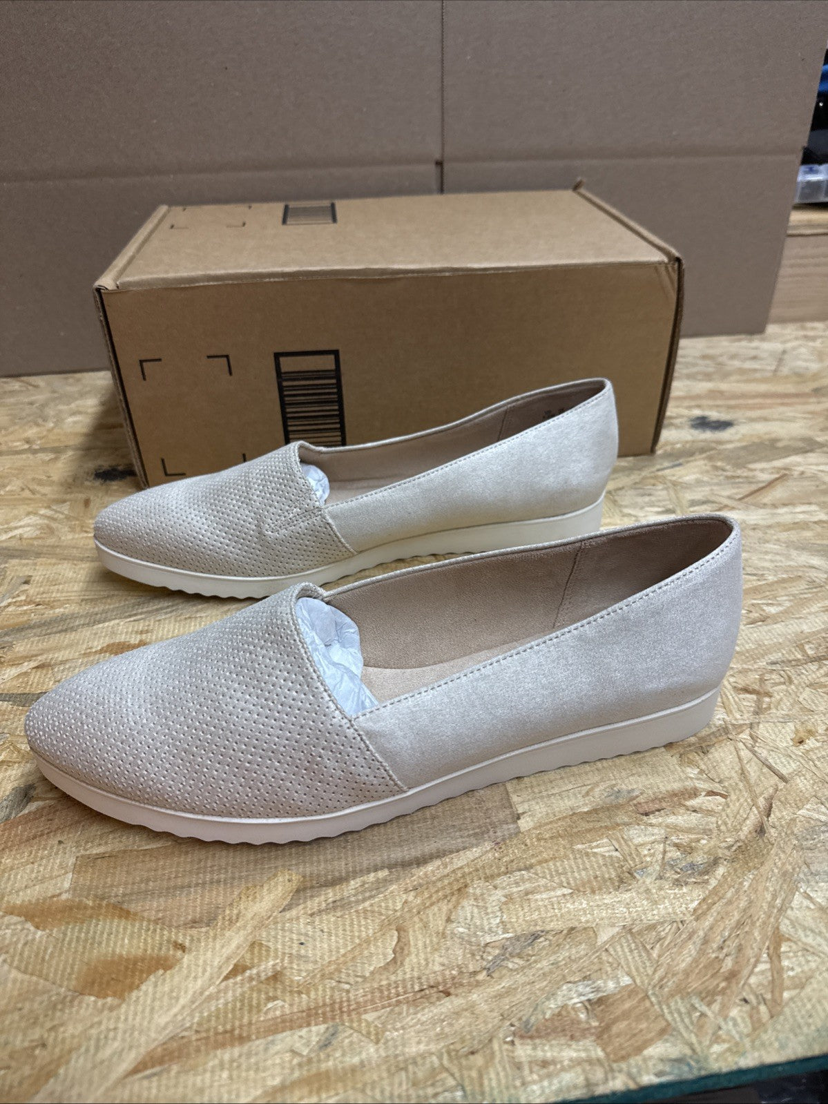 Womens Size 9.5 W Life Stride Bloom 2 Flats, Slip On Shoes NEW