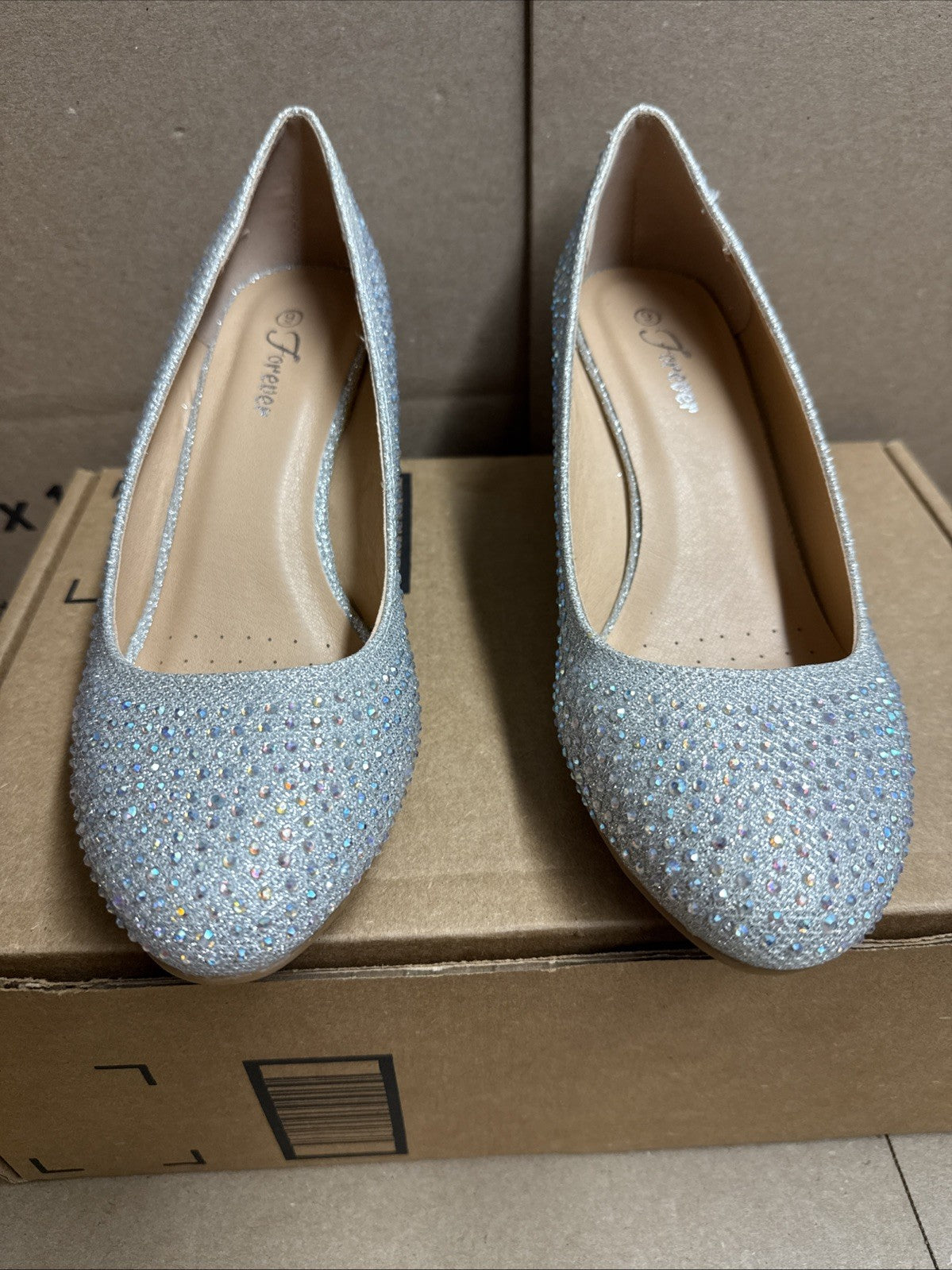 Forever women’s 9 low wedge heel shoe pump slip on comfort