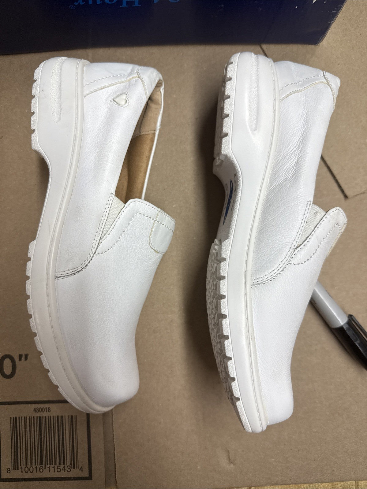 Nurse Mates Women's Slip-On Meredith Slip-Resistant Leather White Size 7.5W