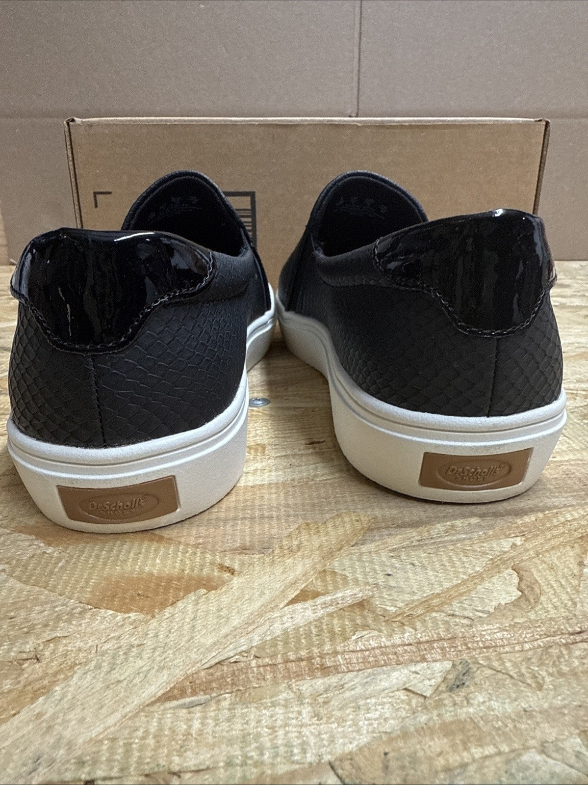 Dr. Scholls Slip On Sneakers Womens Size 7.5 W Shoes Nova Black Low Top Leather