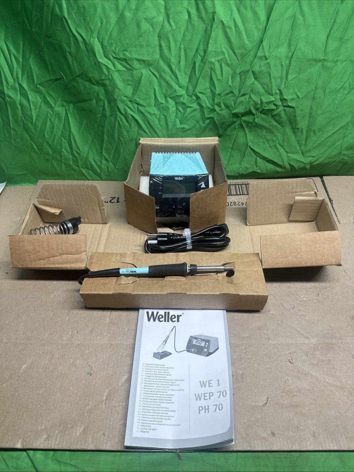 Weller We1010na 70 Watt Digital Soldering Station - 110/120 Volt