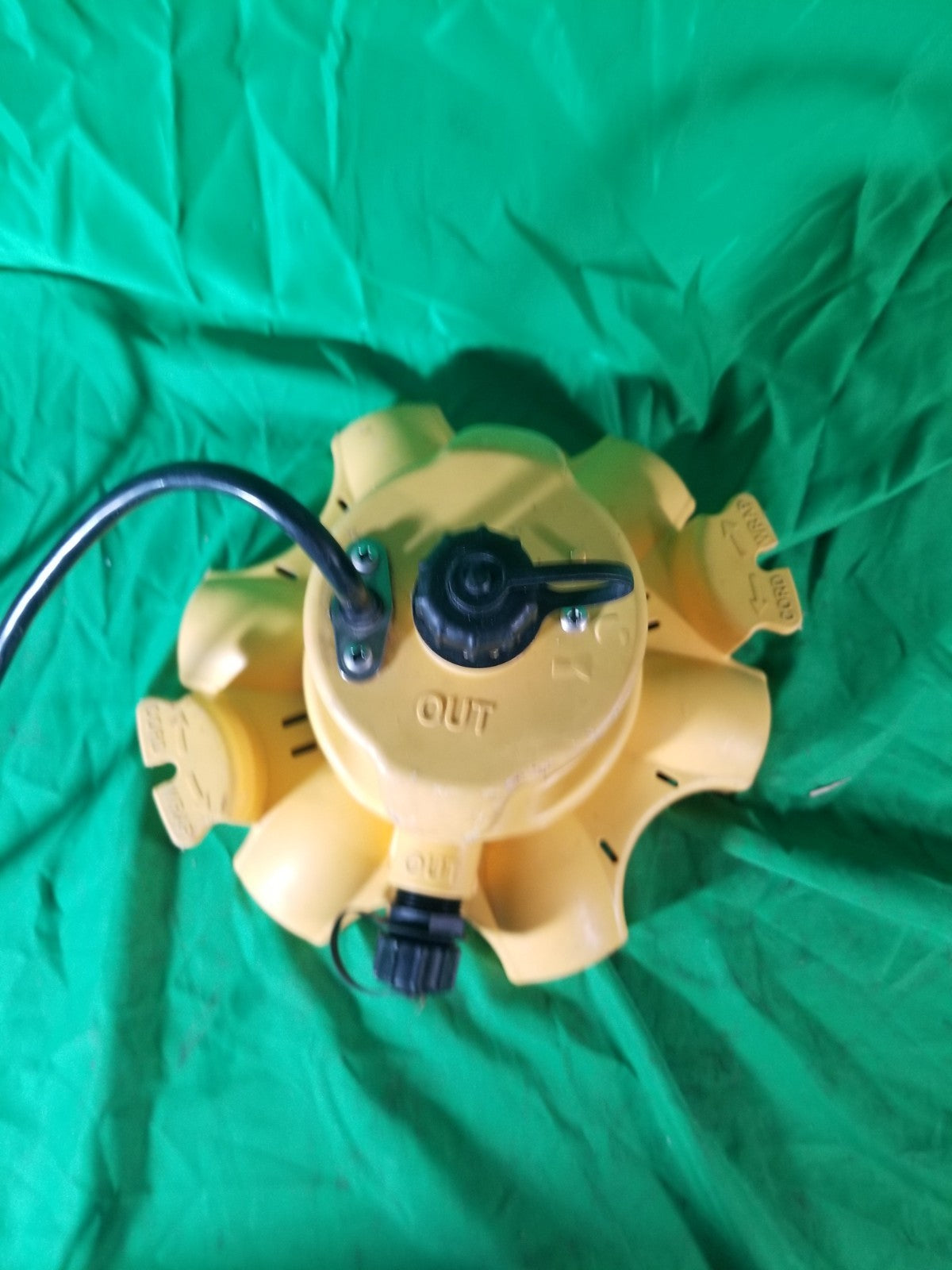 Wayne 1/6 HP WaterBUG Submersible Utility Pump with Multi-Flo Technology USED